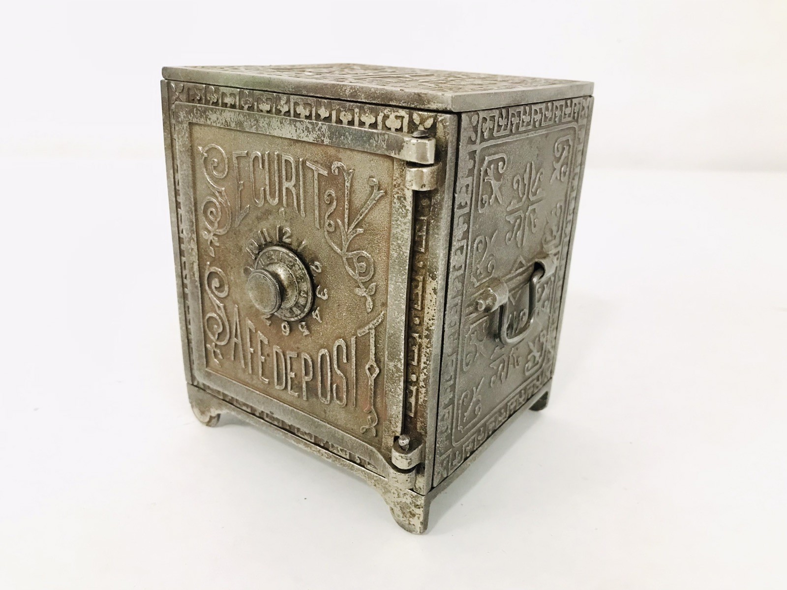 Rare Antique 1888 Cast Iron Security Safe Deposit lockable Still Bank