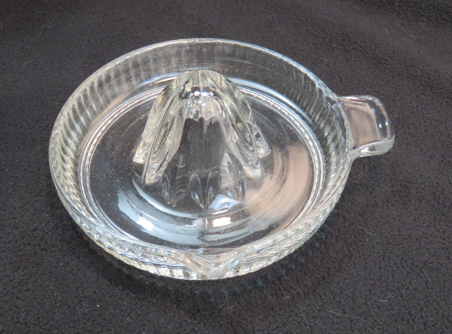 Vintage 1940s Clear Glass Citrus Juicer Reamer with Tab Handle 5-1/8\