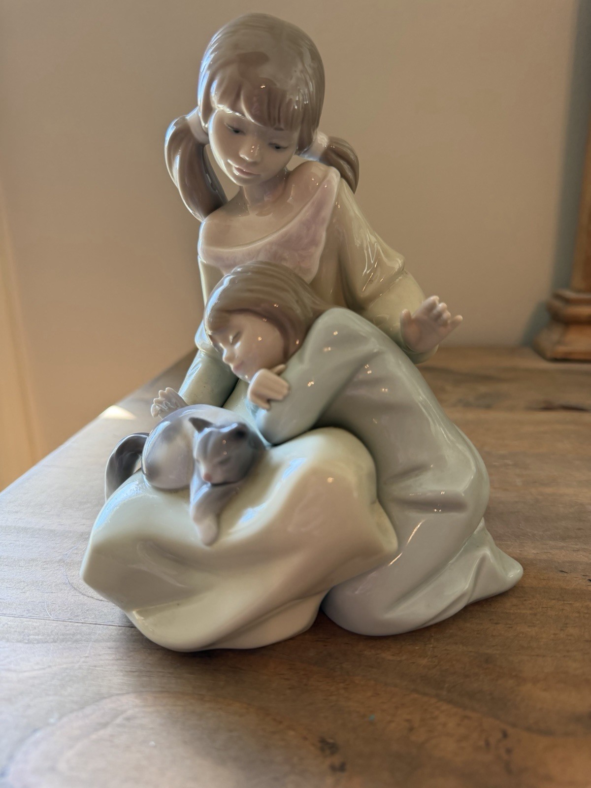 Lladro 2 Sisters With Kitten #1534 Excellent Condition ~ No box Lladro 2 Sisters With Kitten #1534 Excellent Condition ~ No box