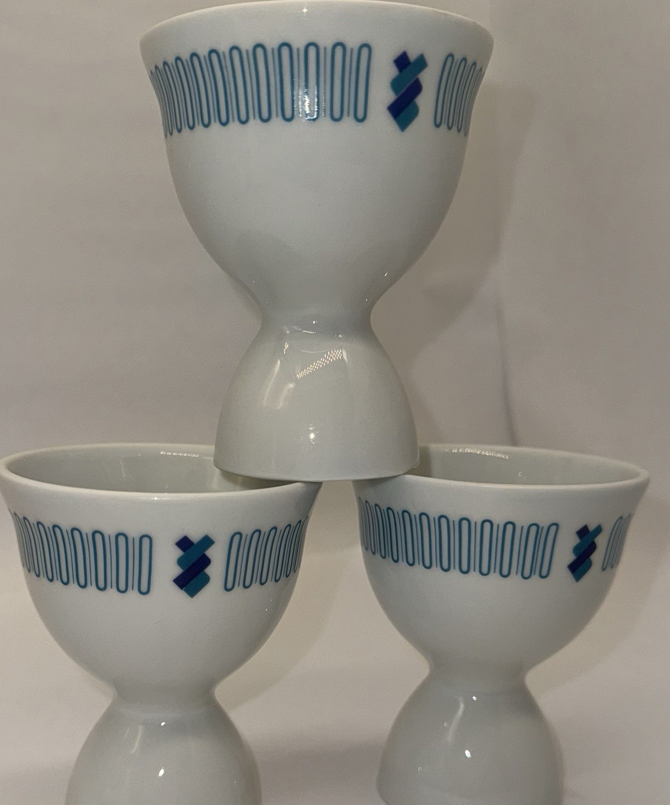 3 Vintage MCM ATOMIC DARLING Richard Ginori Italy Demitasse DOUBLE EGG🥚🥚CUPS 3 Vintage MCM ATOMIC DARLING Richard Ginori Italy Demitasse DOUBLE EGG🥚🥚CUPS