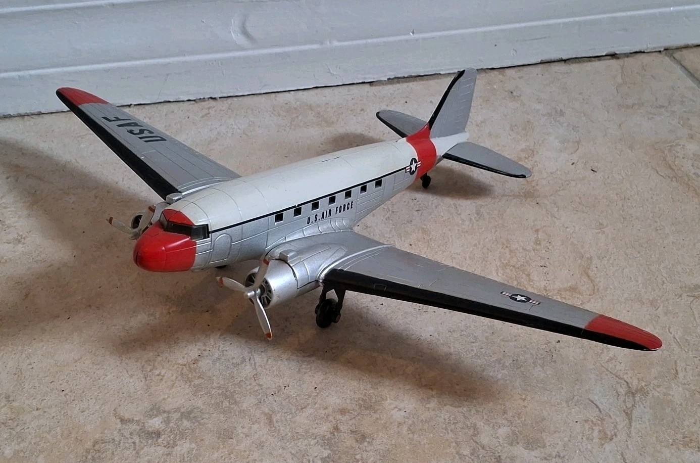 Vintage 2000 New Ray U.S. Air Force USAF Passenger Transport Gray Plane