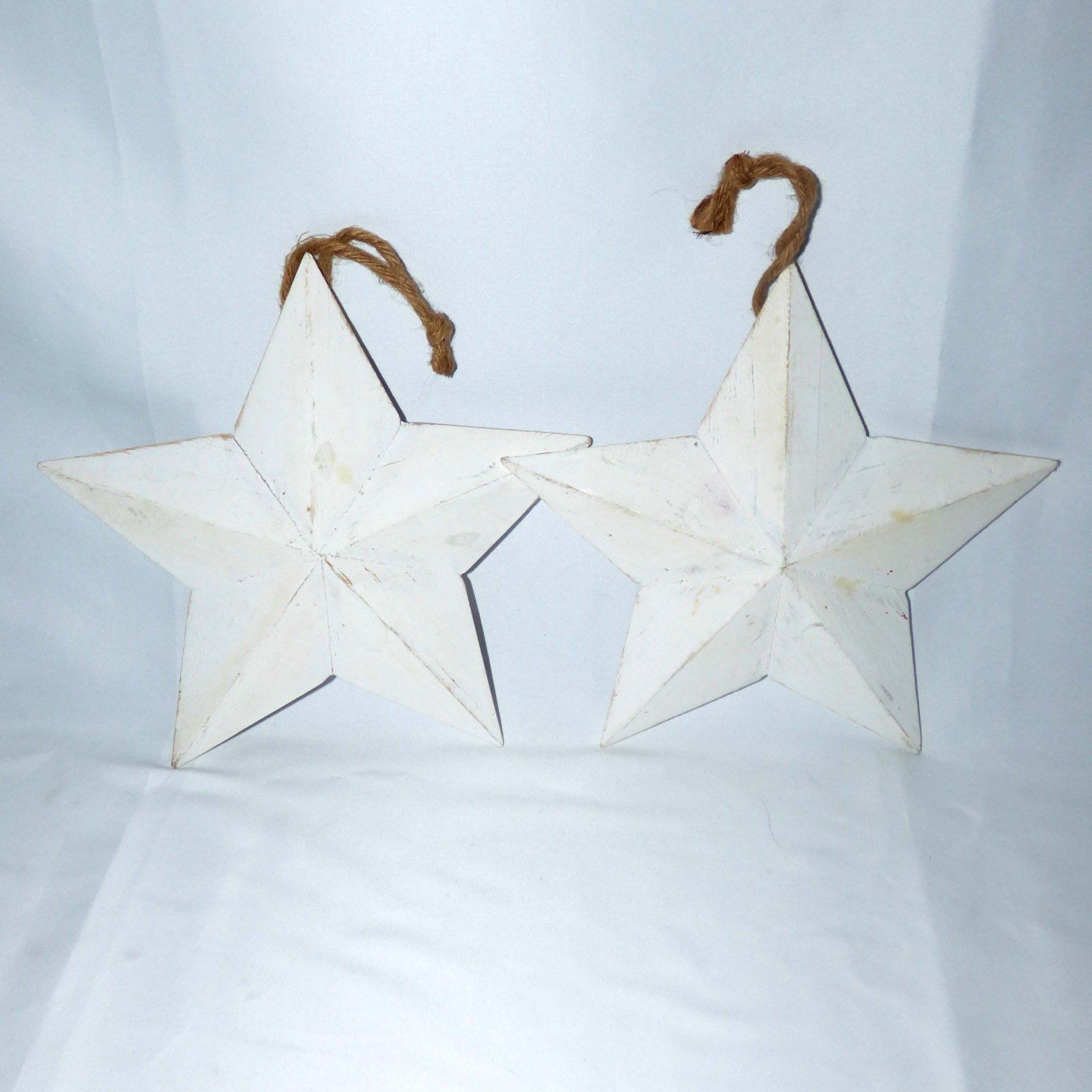 Vintage Pair of 2 Wooden Amish Barn Stars White Christmas Ornaments Folk Art