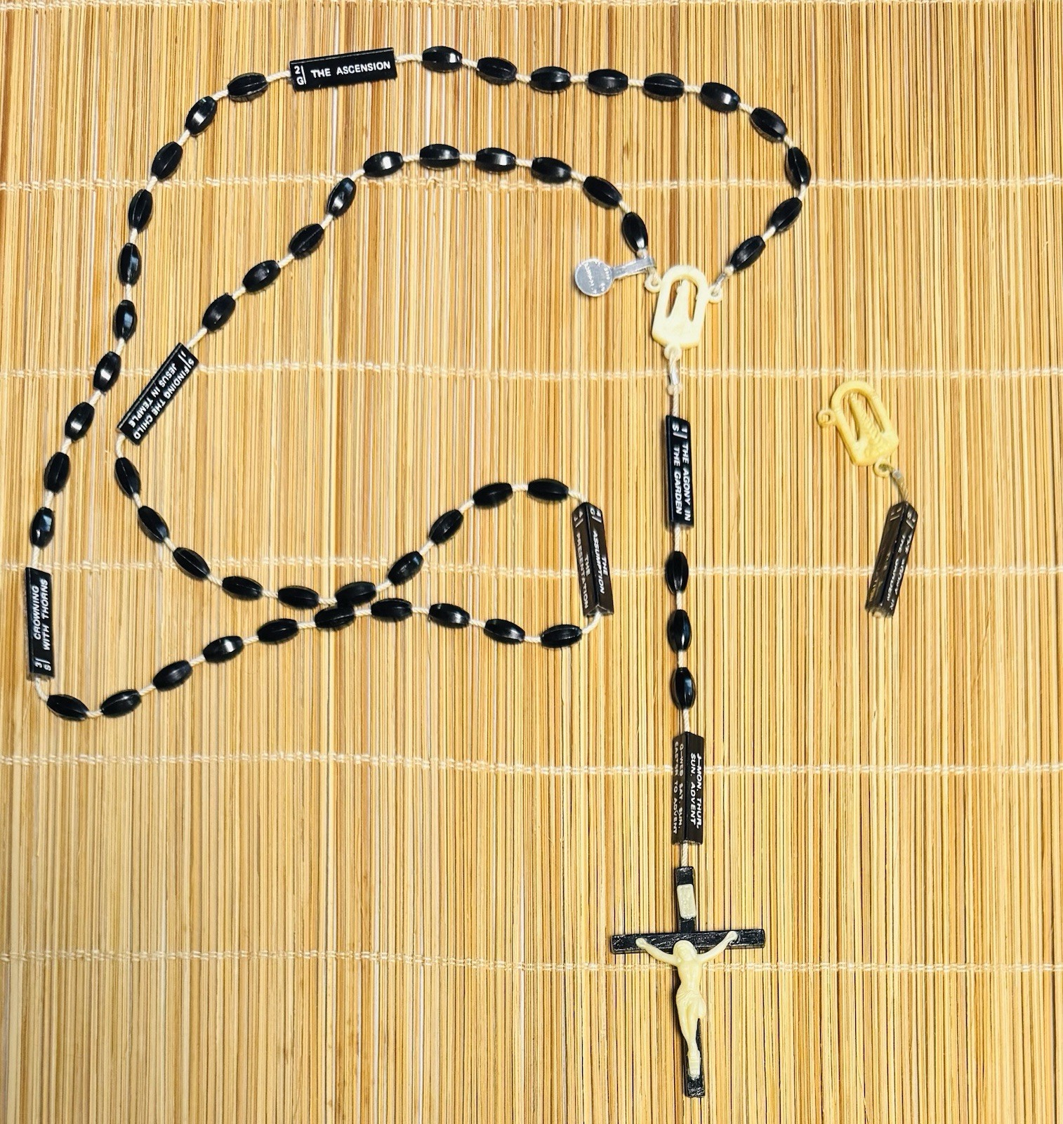 Vintage 1962 Italian Stations of the Cross Bead Rosary By V.J. Conner 24”