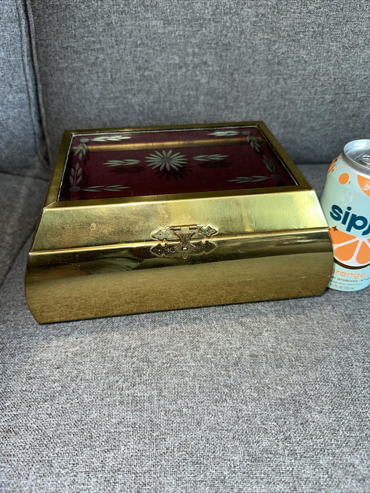 Vintage Du Vonn Collection Brass Trinket Box, Rare
