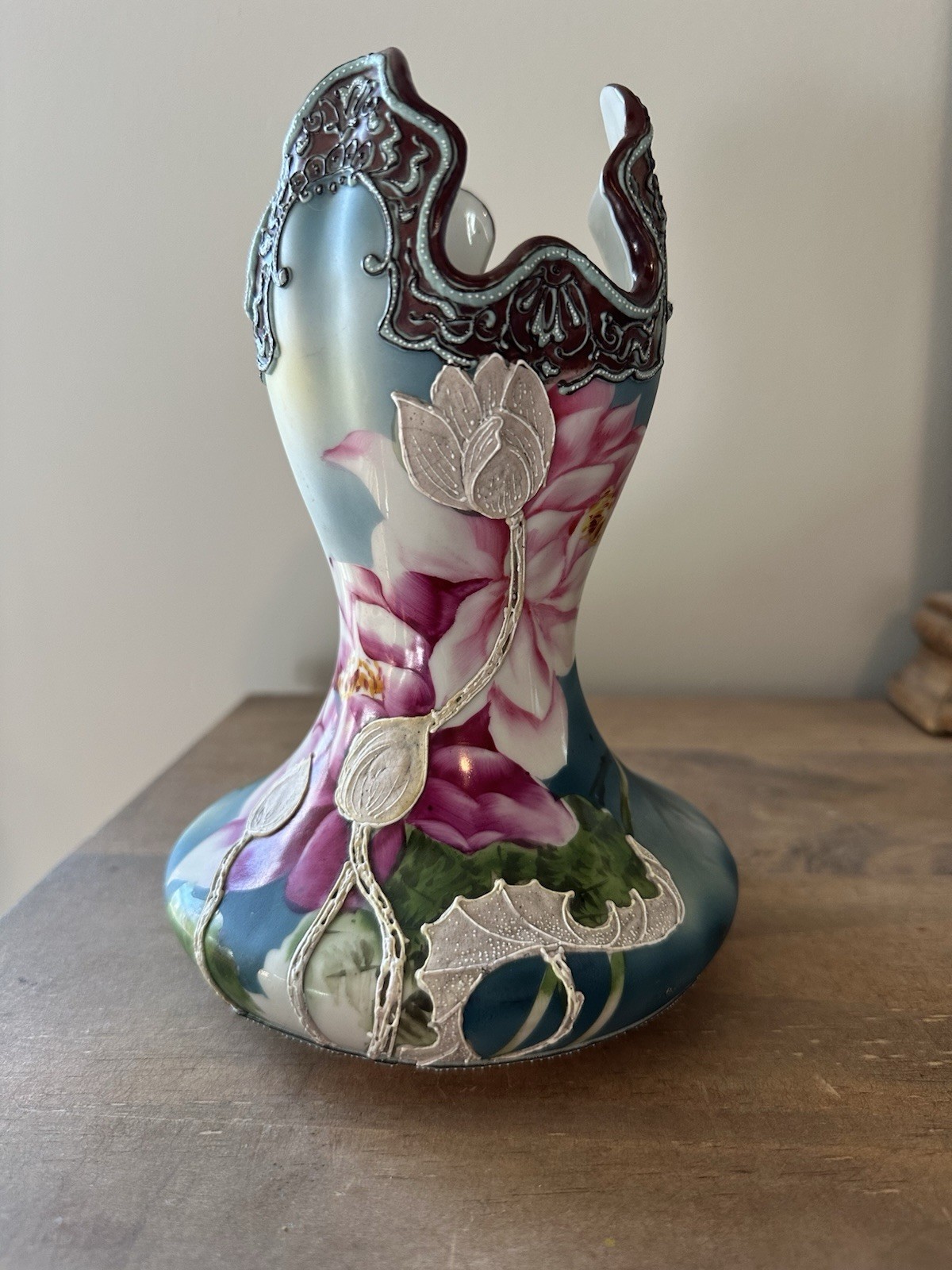 Antique Nippon Raised Moriage Floral Porcelain Vase 6-8”T.