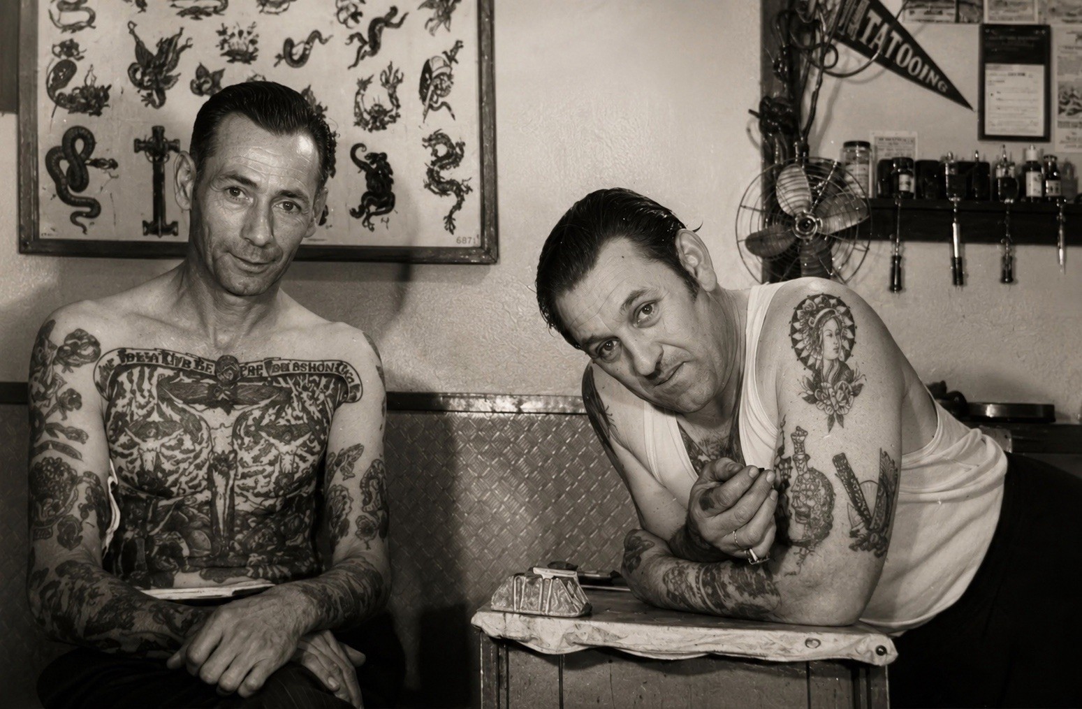 Reprint RPPC Postcard Les Skuse Tattoo Tattooist Parlor Ink Art C229