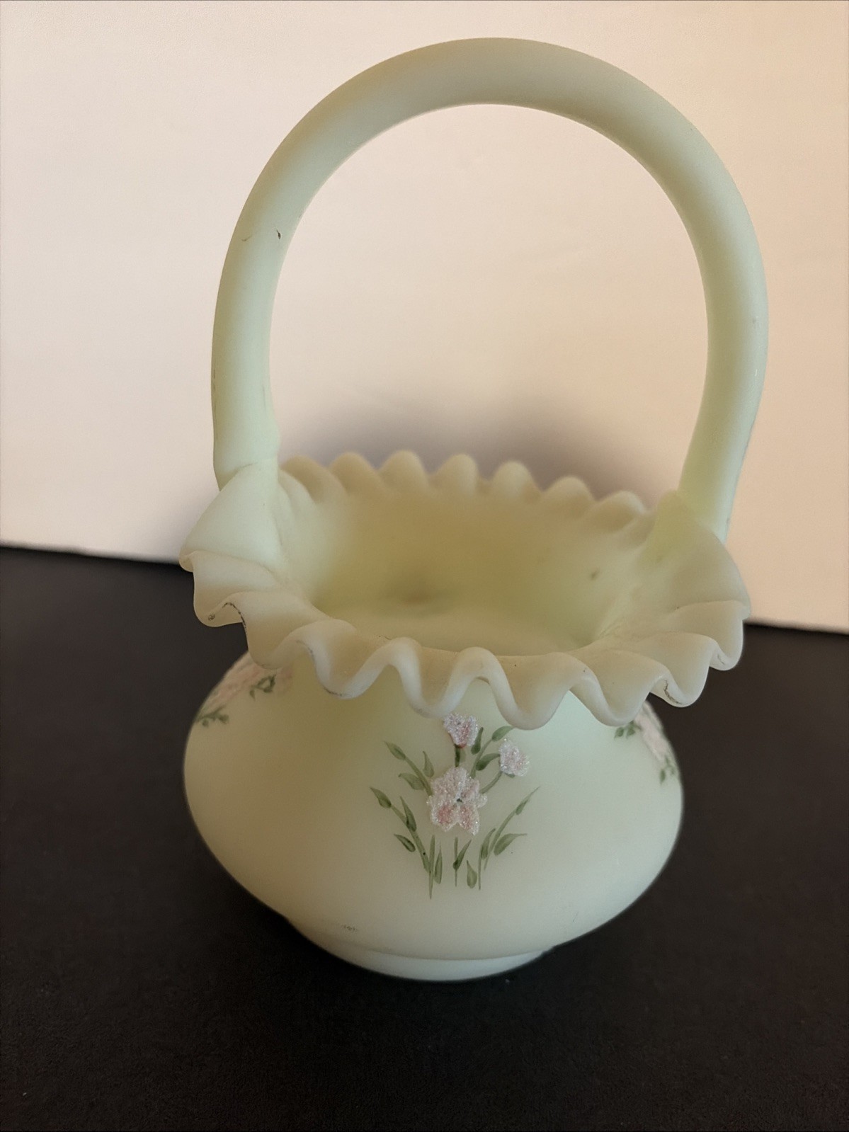 Fenton Custard Ruffle Basket Vase W/ Pink Blossoms (Glows)