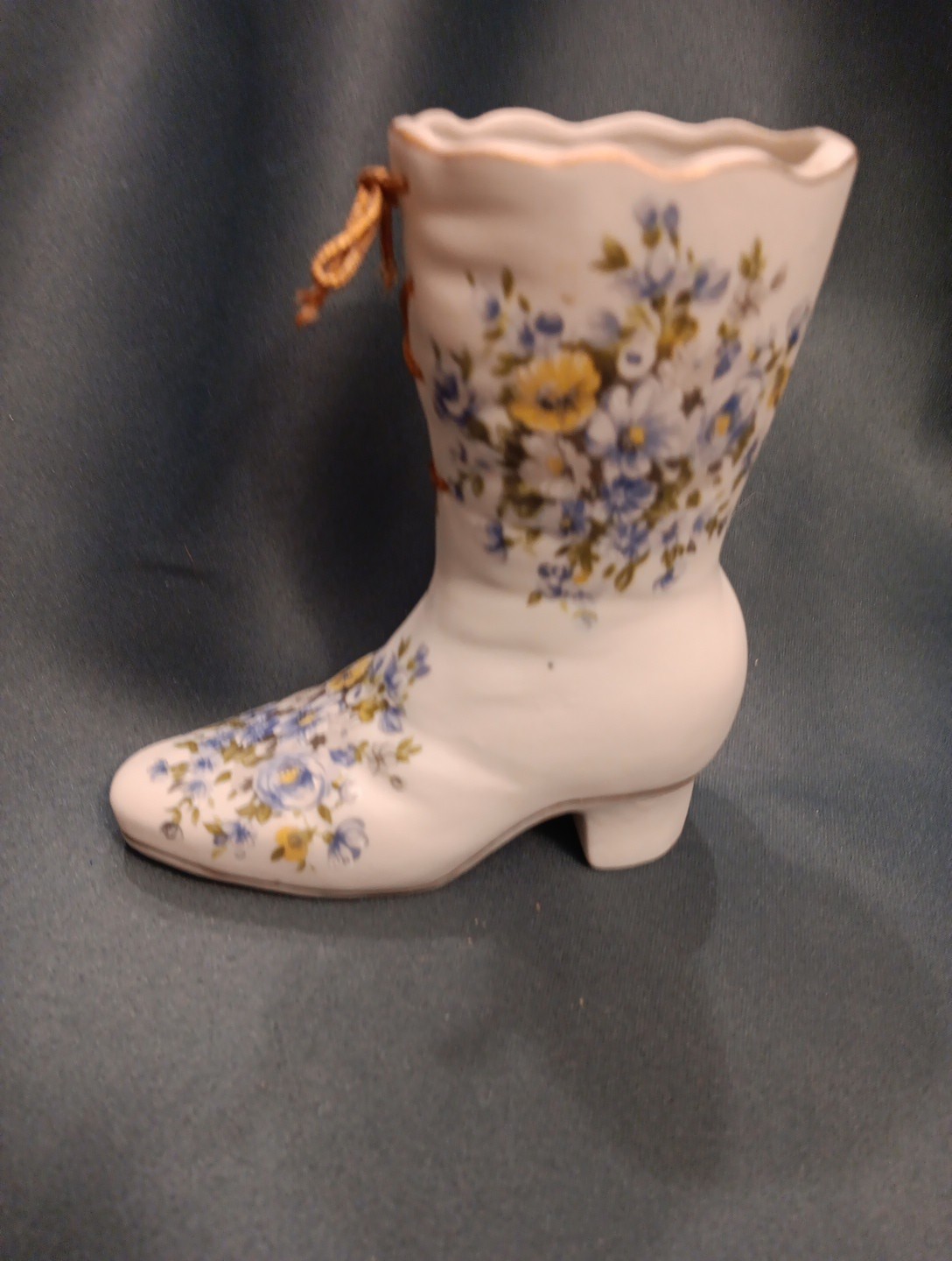 Enesco Floral Boot Shoe Ceramic Vase Hand Painted Porcelain 5 1/4\ Enesco Floral Boot Shoe Ceramic Vase Hand Painted Porcelain 5 1/4\
