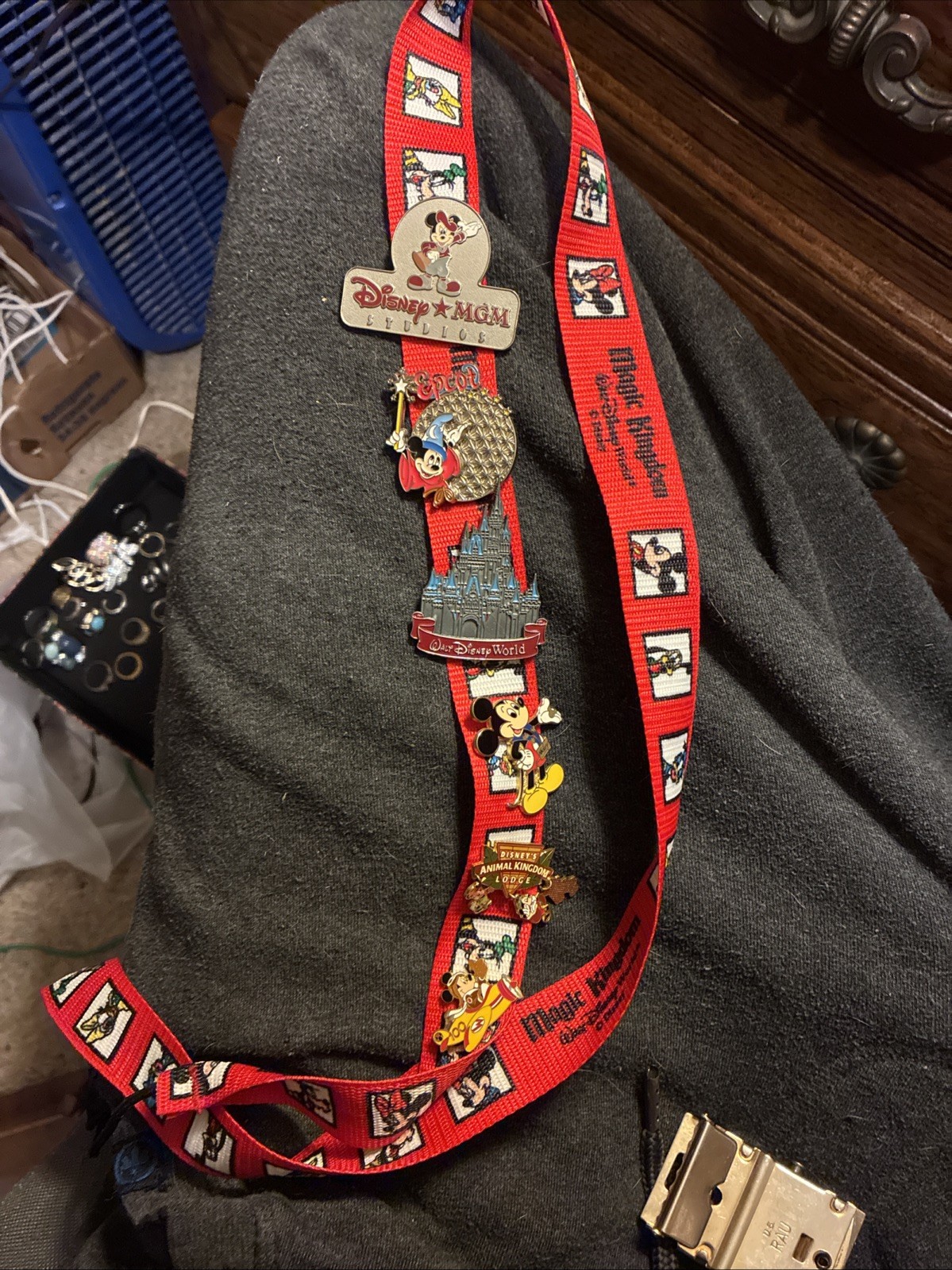 VTG 2002 Walt Disney World Pin Trading Lanyard Lot - 100 Years of Magic Era 6 Pi