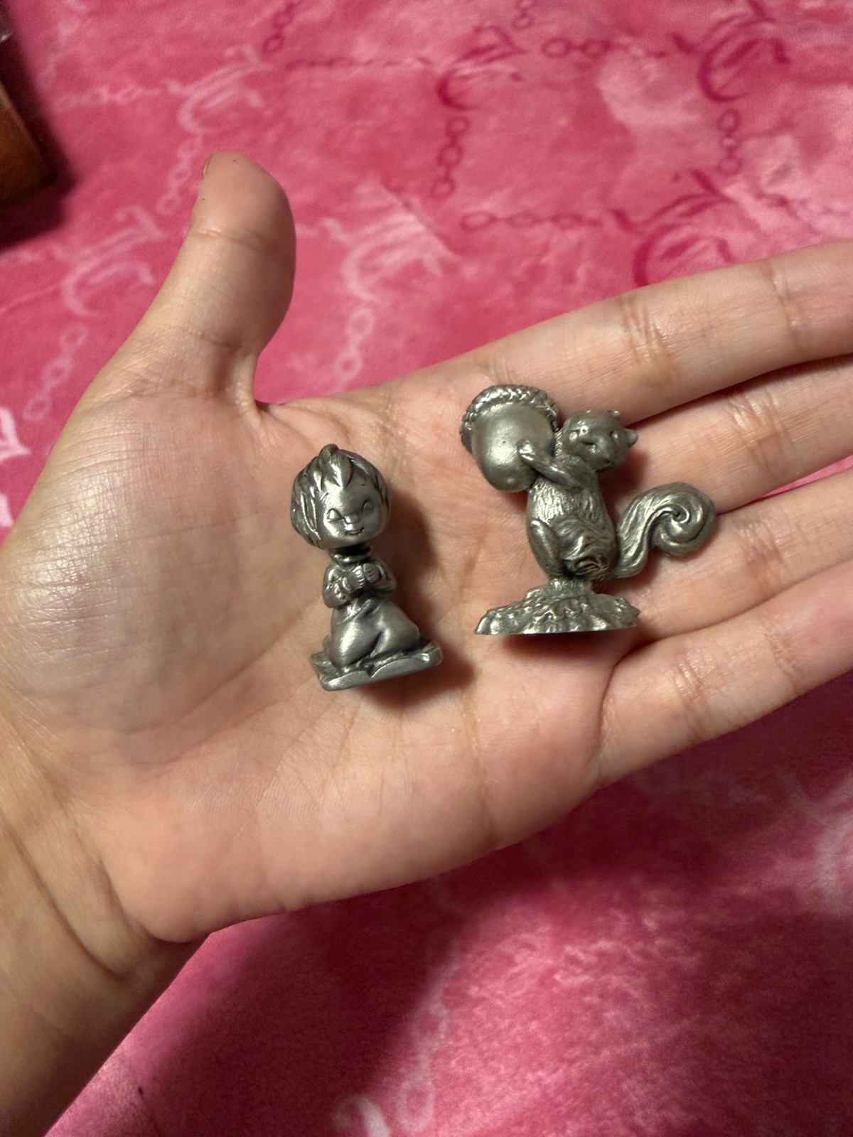 Vintage 1976 Hallmark Little Gallery Pewter Smart Squirrel & Acorn And Boy Vintage 1976 Hallmark Little Gallery Pewter Smart Squirrel & Acorn And Boy
