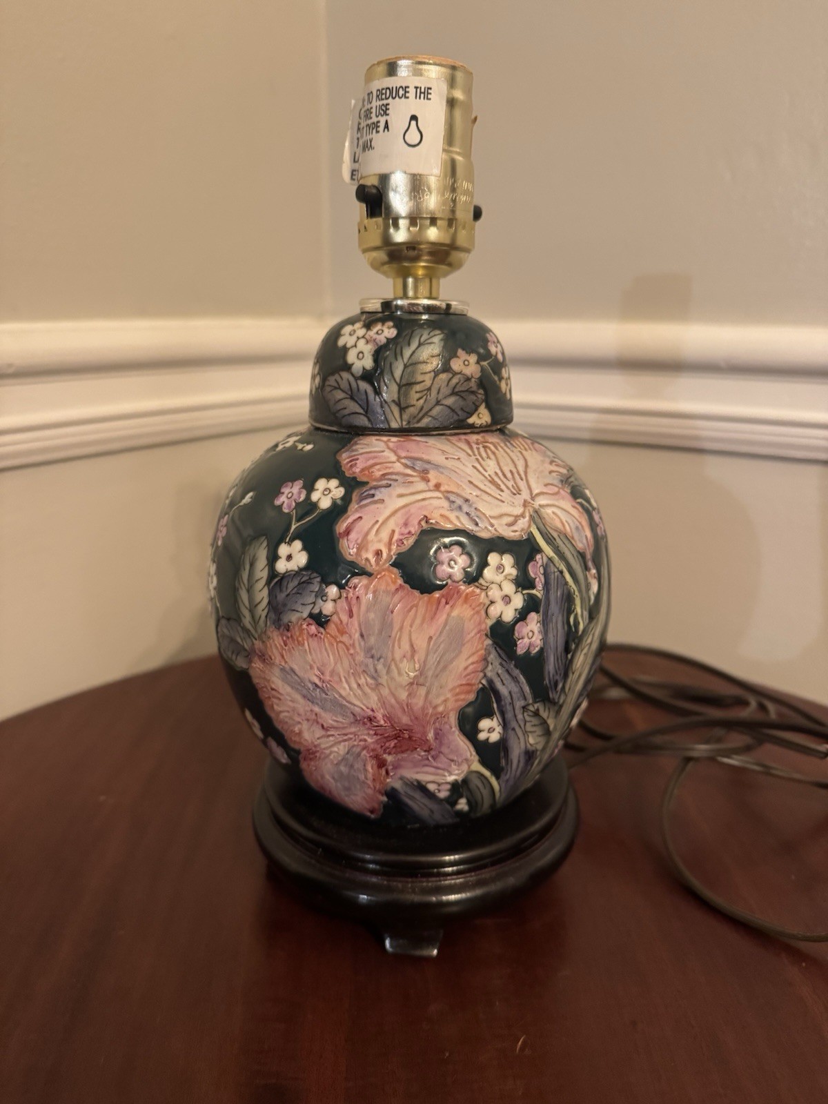 vintage Chinese Chinoiserie ceramic hand painted ginger jar table lamp 