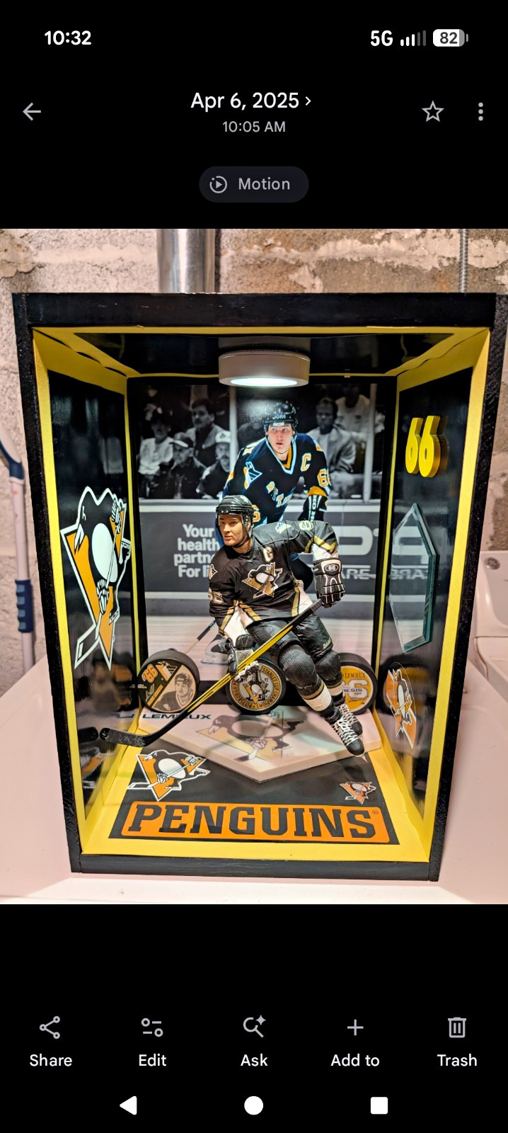 Pittsburgh Penguins Hockey 3D Effect  Super Mario Sports Crate.
