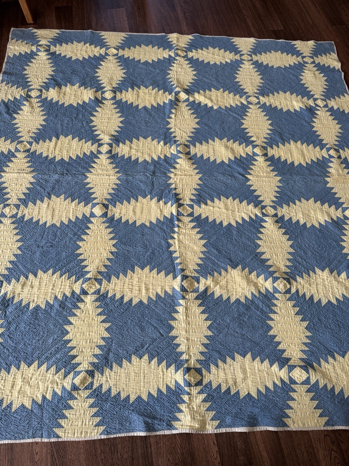 Vintage Vintage Pineapple Log Cabin Quilt Blue Cream Hand Pieced Patchwork 70x73 Vintage Vintage Pineapple Log Cabin Quilt Blue Cream Hand Pieced Patchwork 70x73