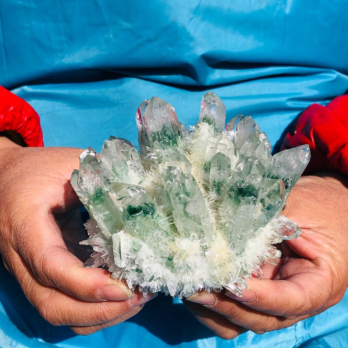 2Pieces 1190g Rare Twinkling Green Phantom Quartz Crystal Cluster Specimen 3474