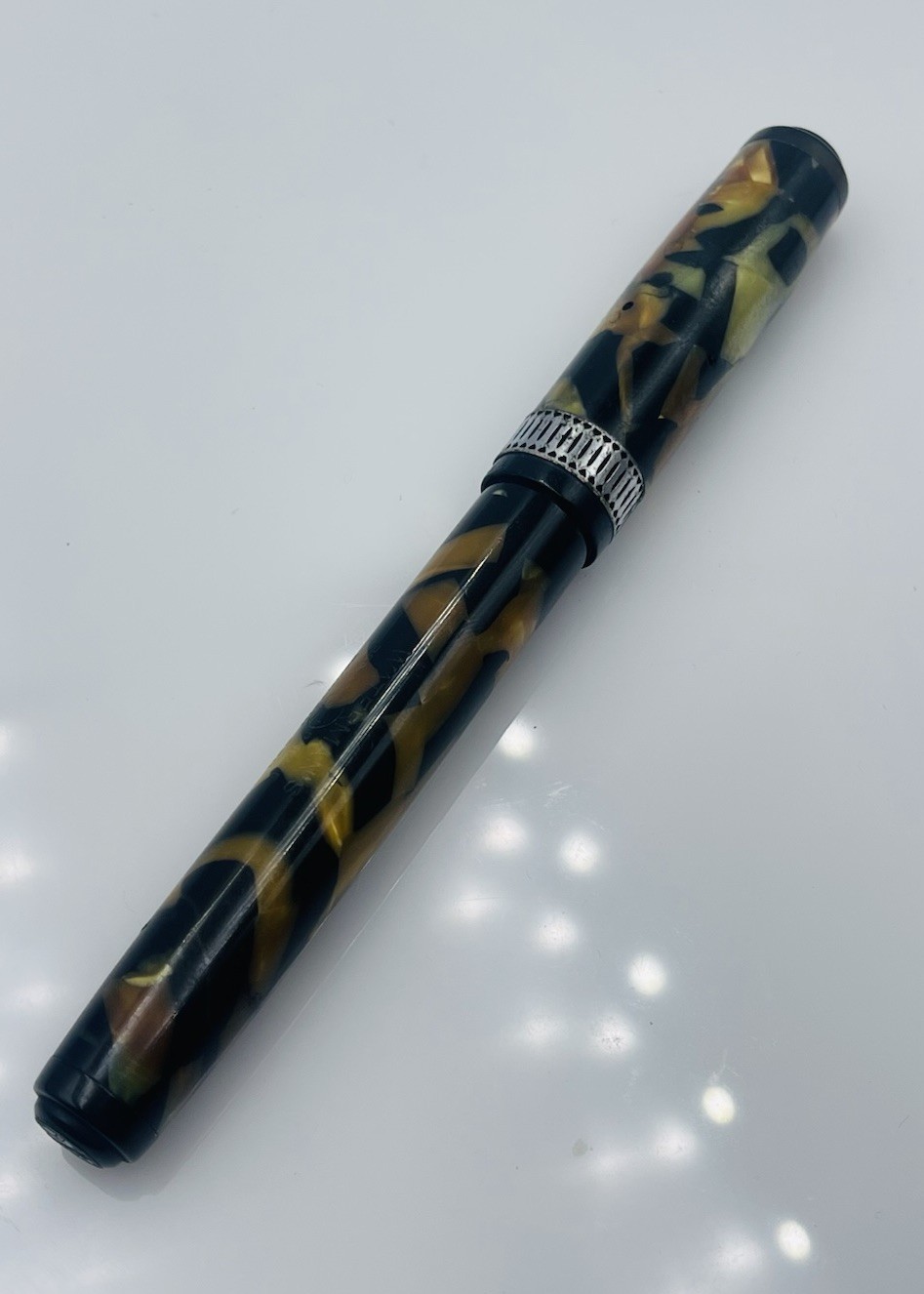 Waterman Patrician Antique Nacre Pearl Fountain Pen Waterman Patrician Antique Nacre Pearl Fountain Pen