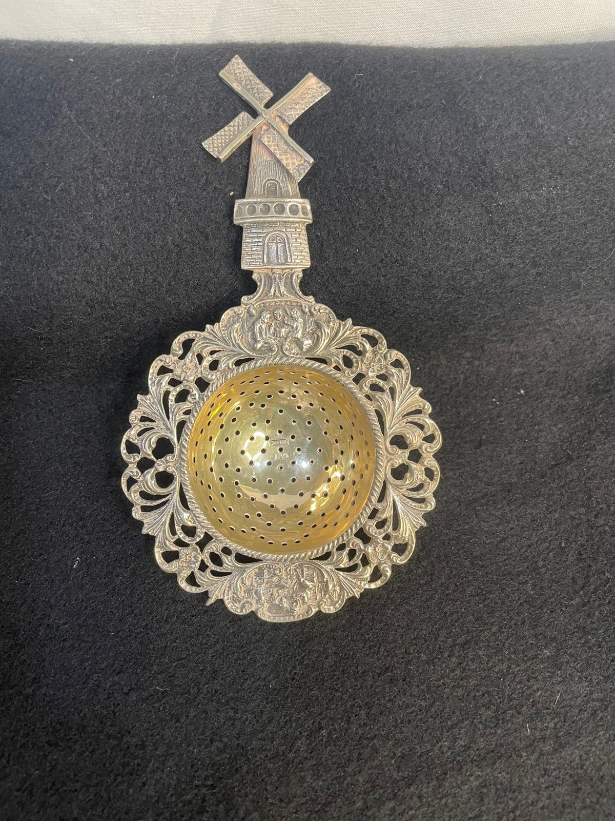 VTG SILVERPLATE WINDMILL TEA STRAINER Spinning Rotor Blades VTG SILVERPLATE WINDMILL TEA STRAINER Spinning Rotor Blades