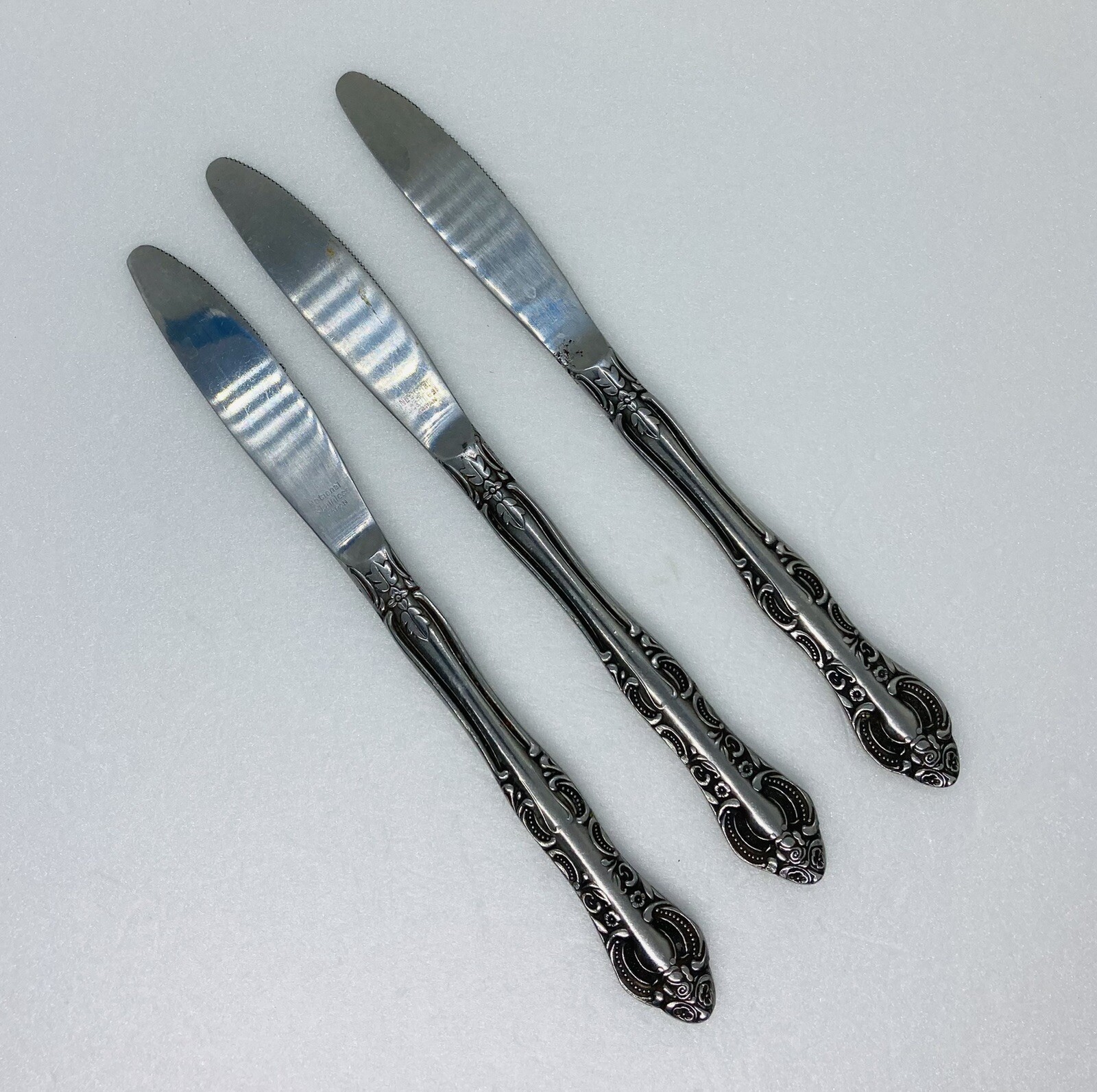 Vintage National Dynasty II Stainless Steel Flatware Table Knives 3pcs Japan 29