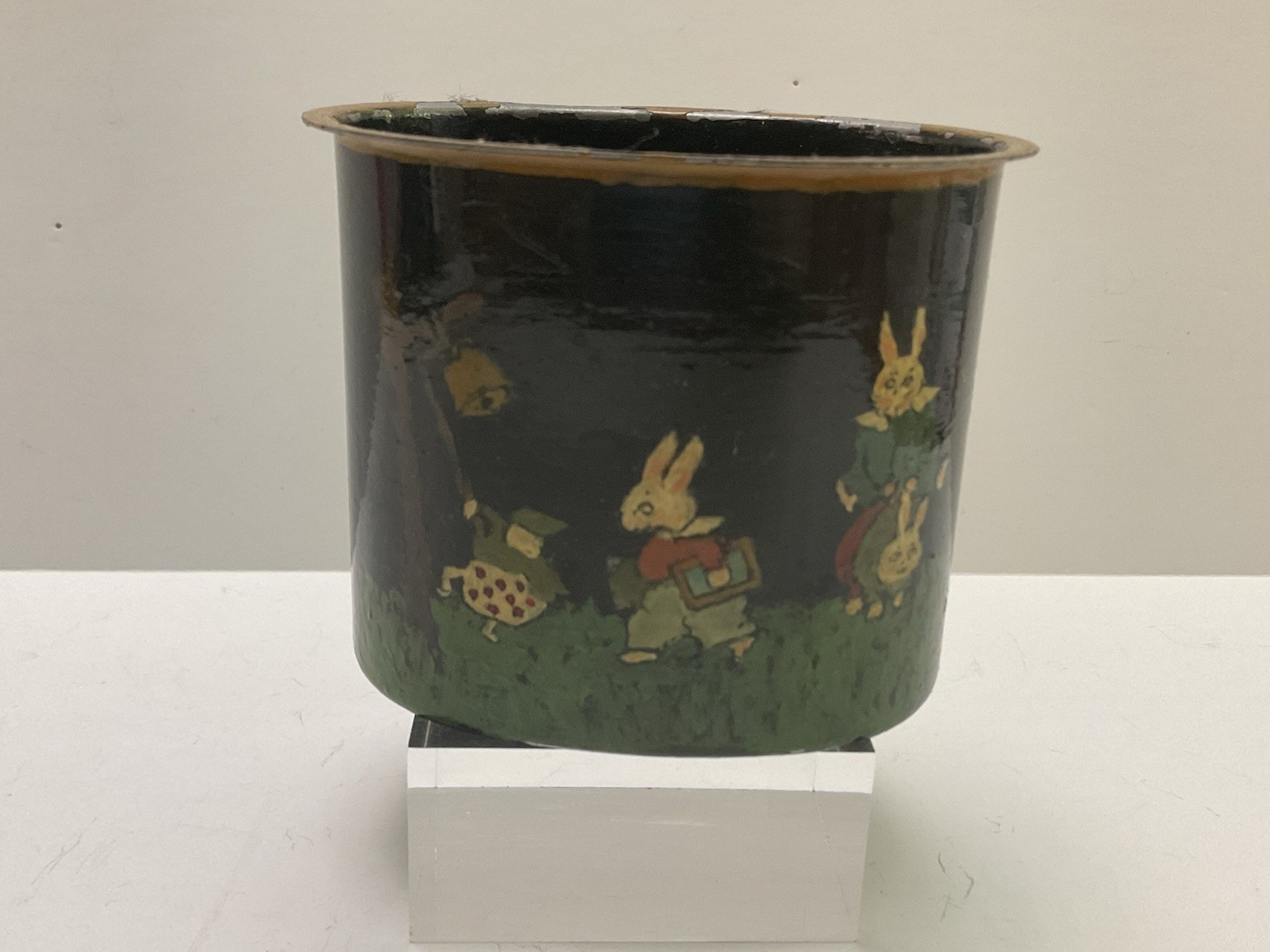 VTG Toleware Hand Painted Pencil Holder Anthropomorphic Rabbits Oval COLLECTORS