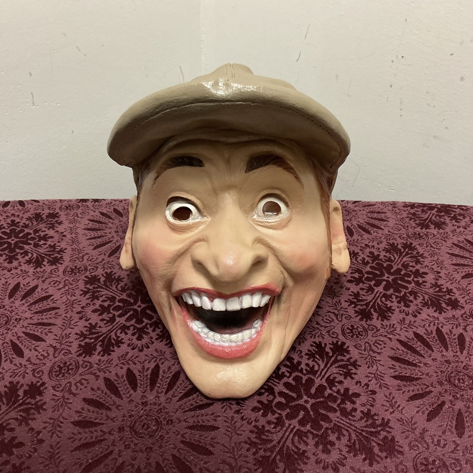 1993 Vintage Cesar Halloween Mask Ernest P. Worrell 