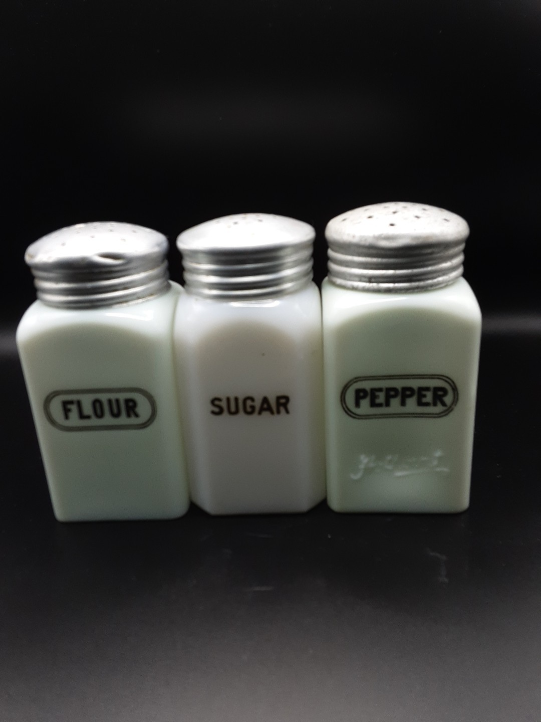 Vintage Milk Glass Shakers from 1930\'s.....Pepper, Sugar, Flour...5\ Vintage Milk Glass Shakers from 1930\'s.....Pepper, Sugar, Flour...5\