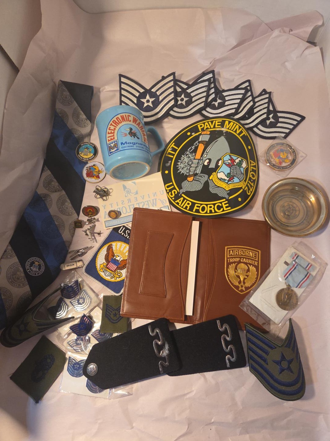 VINTAGE 38pc USAF 1980s-90s Lot Magnavox B-52 B-1B Pins Mug Tie Coins Insignia