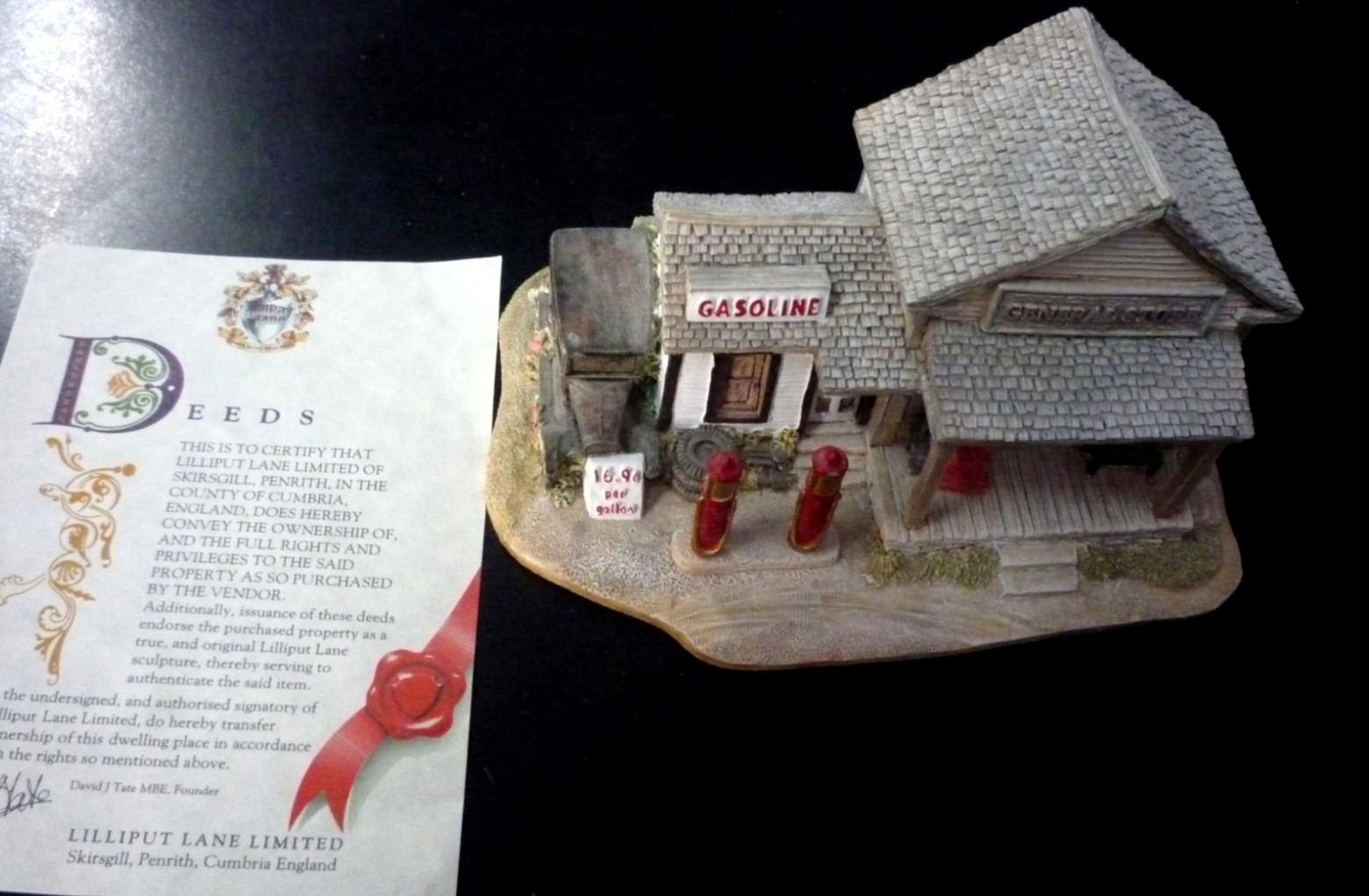 Limited Ed Lilliput Lane-16.9 Cents Per Gallon-nostalgic General Store 1992 wBOX
