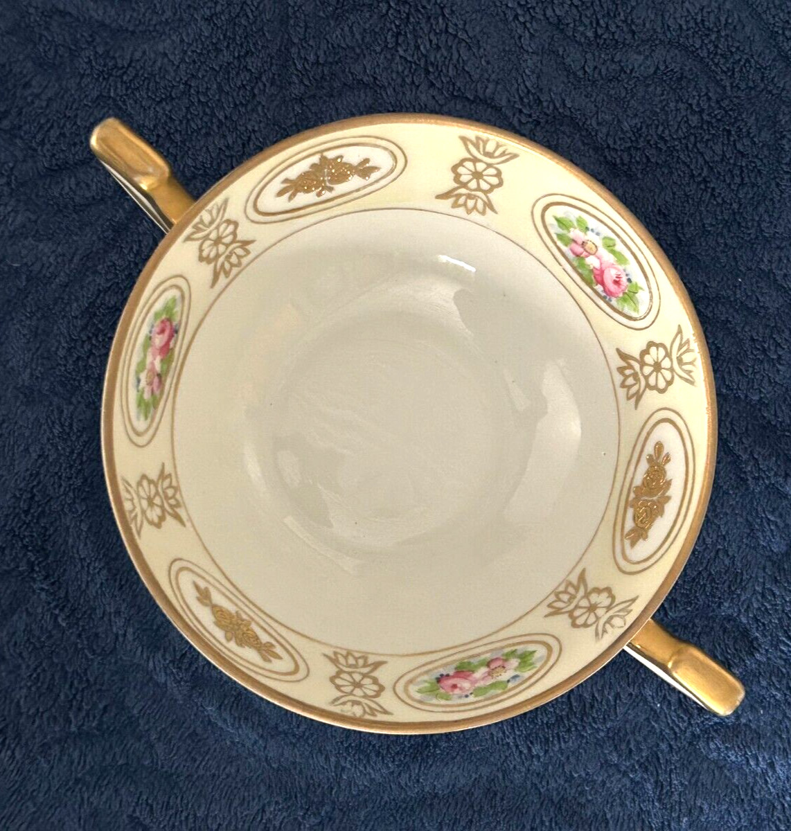 VTG NIPPON HANDPAINTED DOUBLE HANDLED SOUP BOWL W/ GOLD TRIM & PINK FLOWERS-EC VTG NIPPON HANDPAINTED DOUBLE HANDLED SOUP BOWL W/ GOLD TRIM & PINK FLOWERS-EC