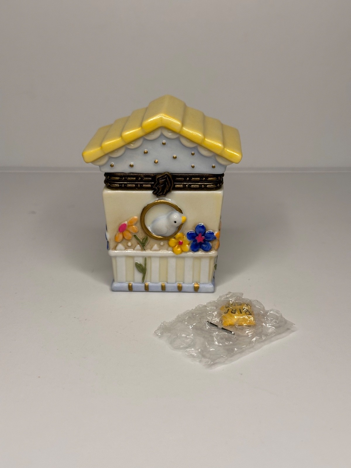 Midwest PHB National Home Gardening Club BIRDHOUSE Porcelain Hinged Trinket Box