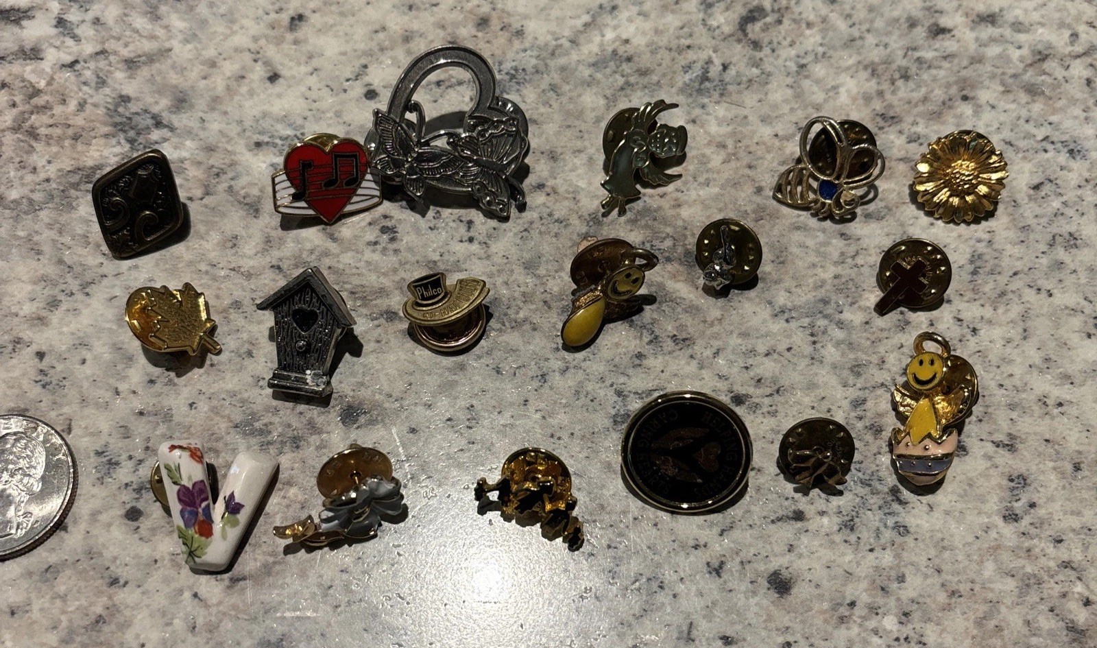 Lot Of 18 Unique And Vintage Pins Philco Cross Avon Music City Lot Of 18 Unique And Vintage Pins Philco Cross Avon Music City