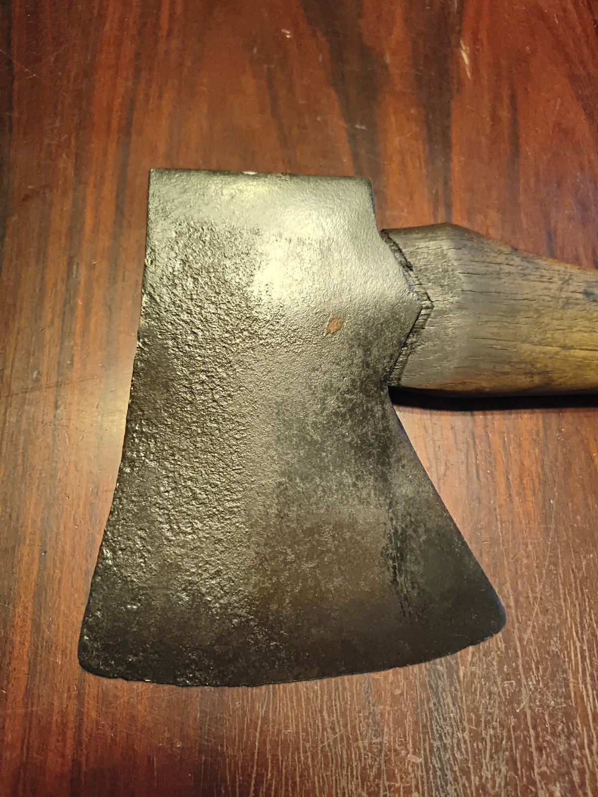 Vintage unmarked True Temper Jersey style axe head with 6 ribs in eye, Vintage unmarked True Temper Jersey style axe head with 6 ribs in eye,