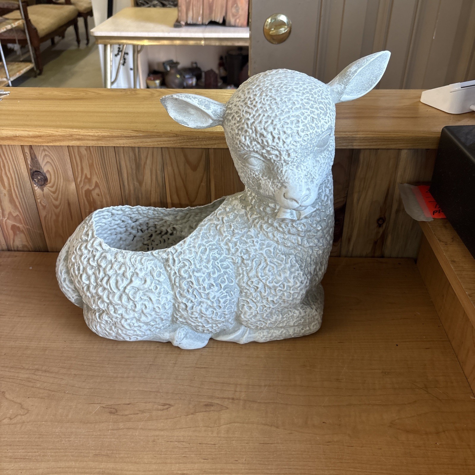 Vintage White Blow Mold Plastic Planter Flower Pot Sheep Lamb Fun Design 🔥🔥🔥 Vintage White Blow Mold Plastic Planter Flower Pot Sheep Lamb Fun Design 🔥🔥🔥
