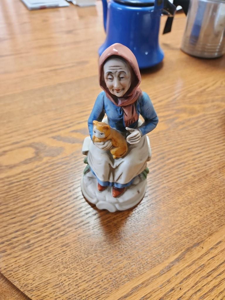 Vintage Porcelain Figurine of Elderly Woman with Cat