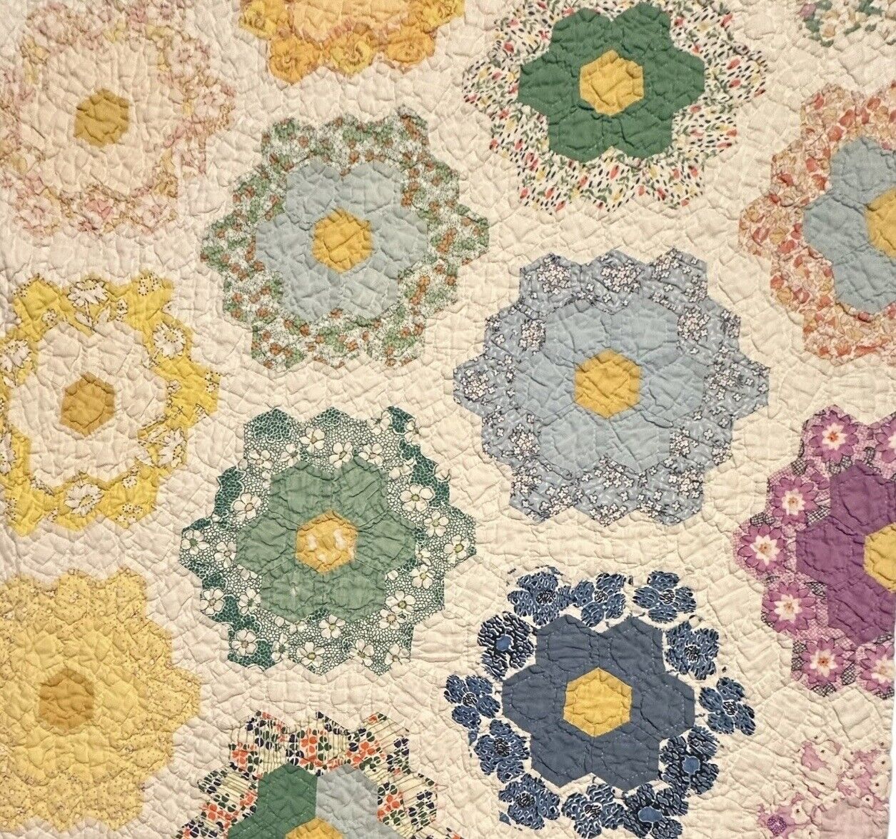 Vintage Cutter Quilt Piece 20” x 21” Grandma’s Flower Garden Some Feed Sack #1