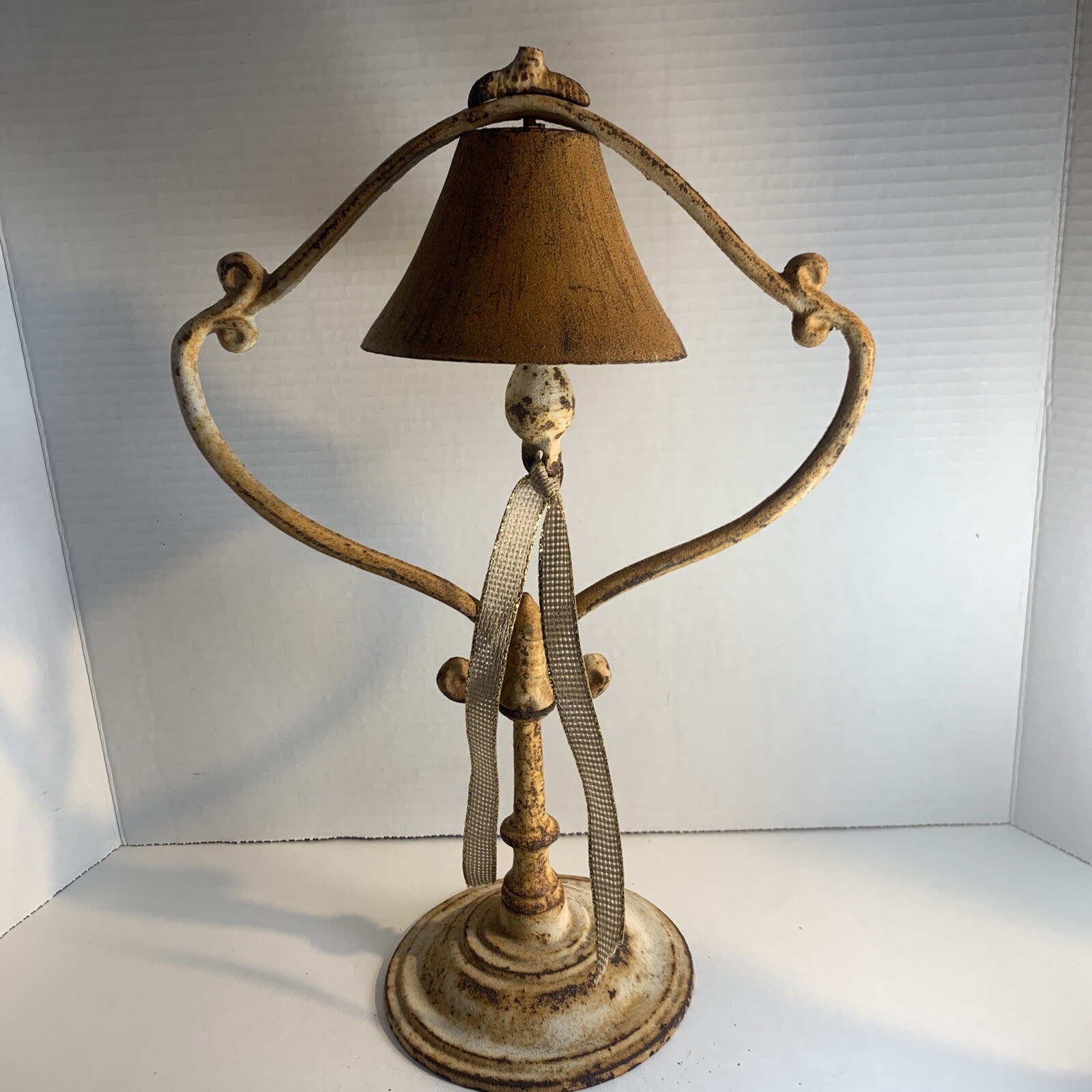 Vtg Rustic Cast Iron Table Top Bell~Funky Primitive~Dinner Bell Rusted~Farmhouse