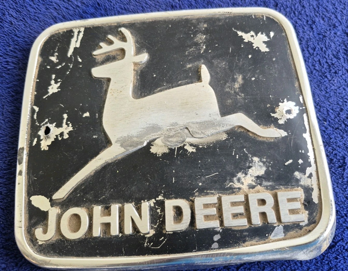 VINTAGE JOHN DEERE ADVERTISING SIGN,TRACTOR PLAQUE,SIGN,ALUMINUM VINTAGE JOHN DEERE ADVERTISING SIGN,TRACTOR PLAQUE,SIGN,ALUMINUM