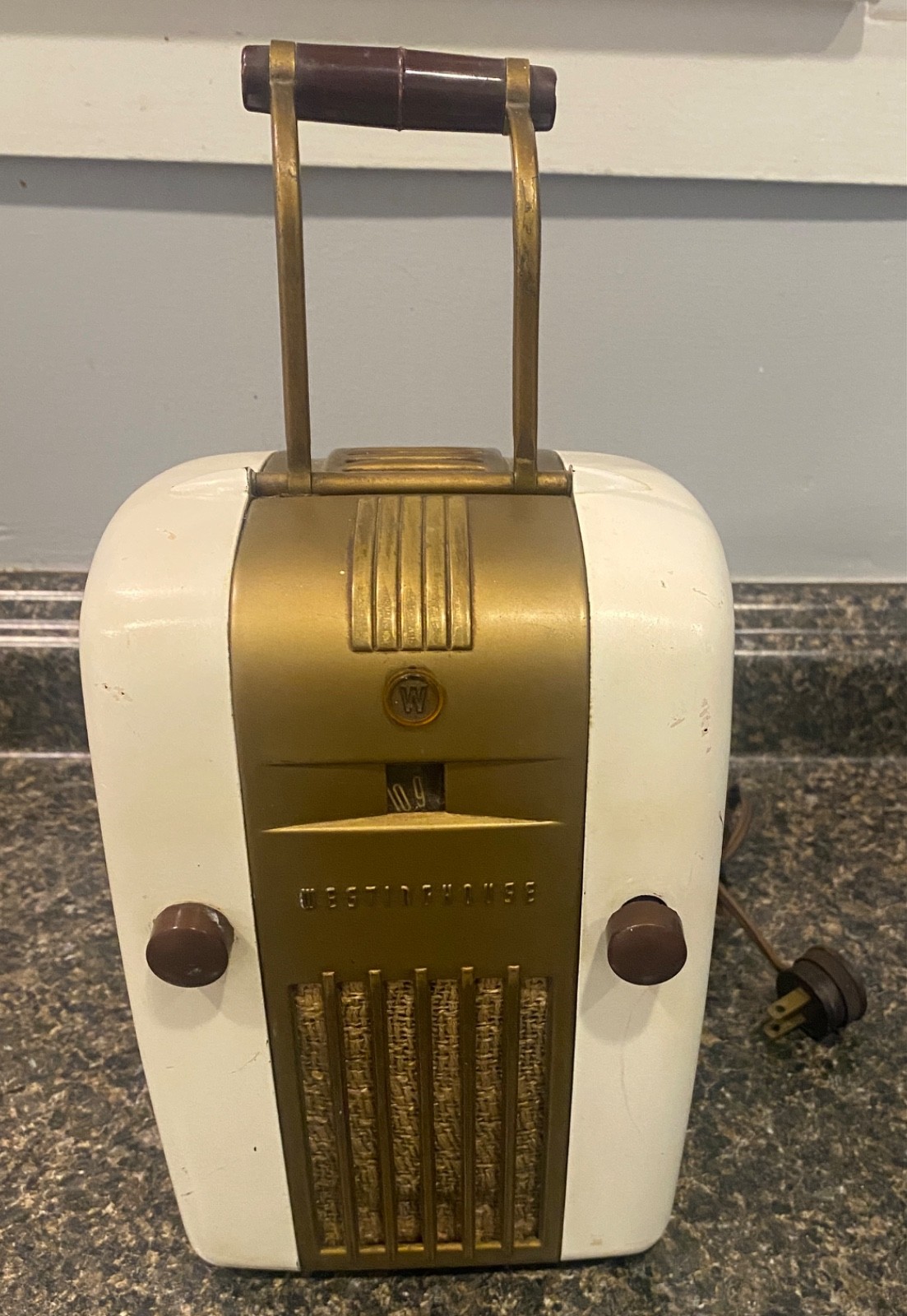 Vintage Westinghouse Refrigerator AM Radio - H-126 - *PARTS ONLY*