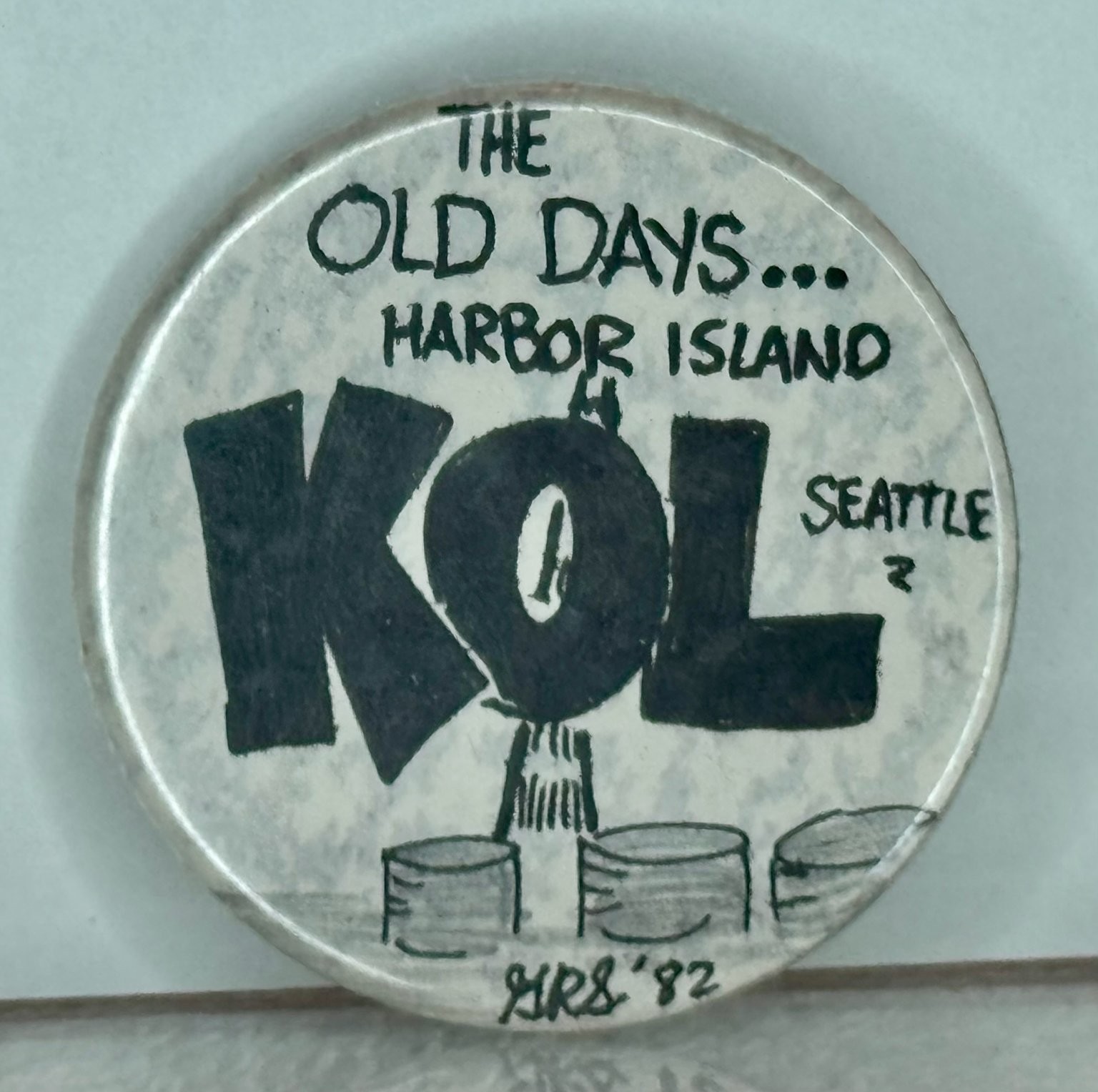 Vintage KOL Radio Seattle Harbor Island \ Vintage KOL Radio Seattle Harbor Island \