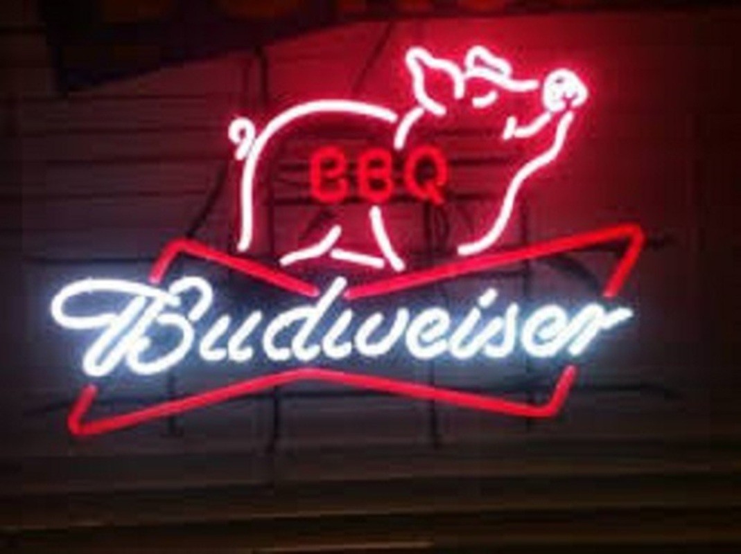 BBQ Pig Chef Barbeque Beer 17