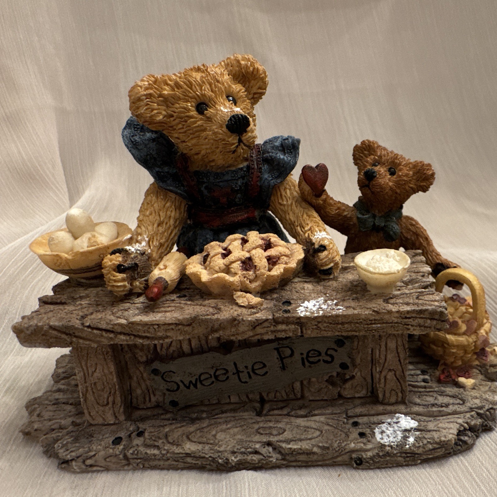 Boyds Bears & Friends The Boyds Collection Sweetie Pie #2015 Figurine 1993