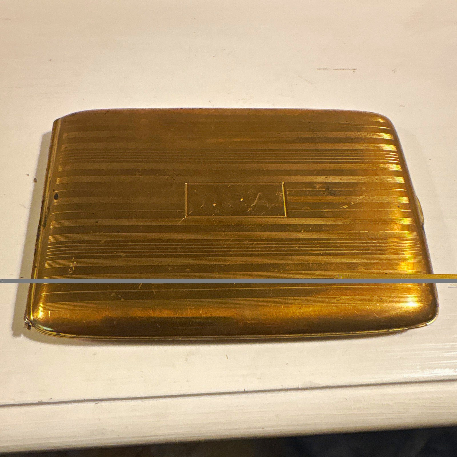 La Mode Vintage Brass Gold Tone cigarette Case, Striped Textured Design, 7 in