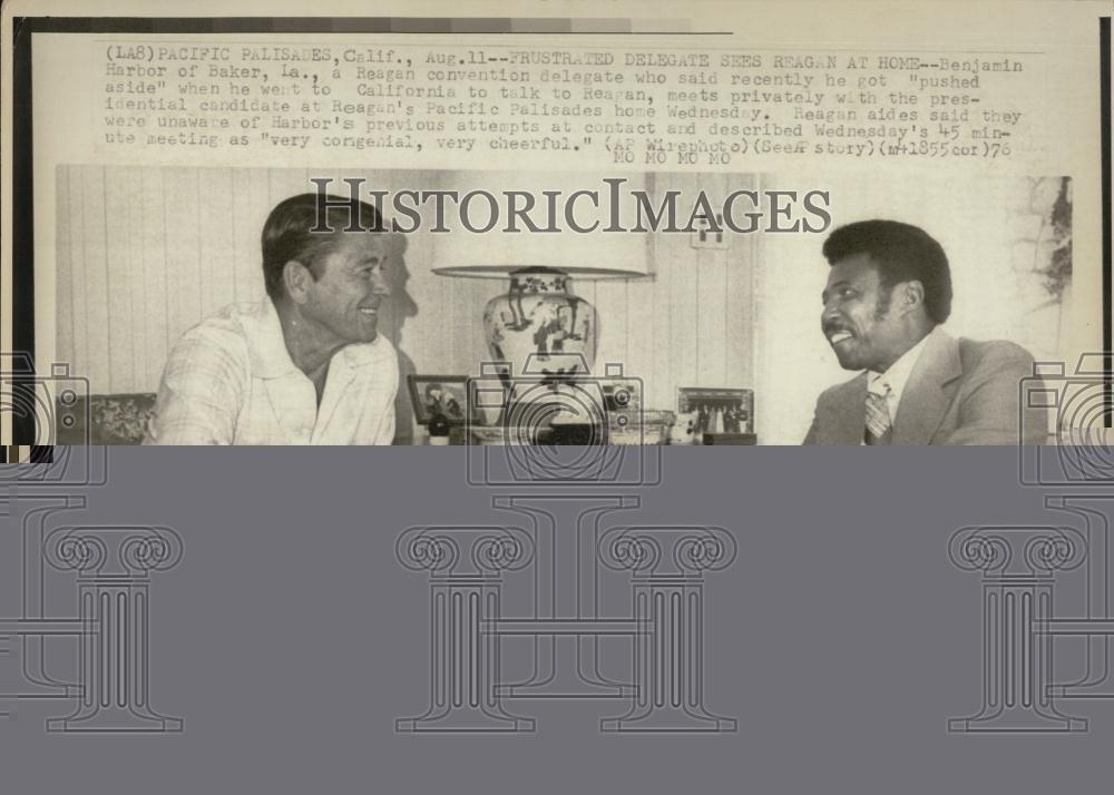 1976 Press Photo Benjamin Harbor, Reagan Convention Delegate, Chats With Reagan 1976 Press Photo Benjamin Harbor, Reagan Convention Delegate, Chats With Reagan