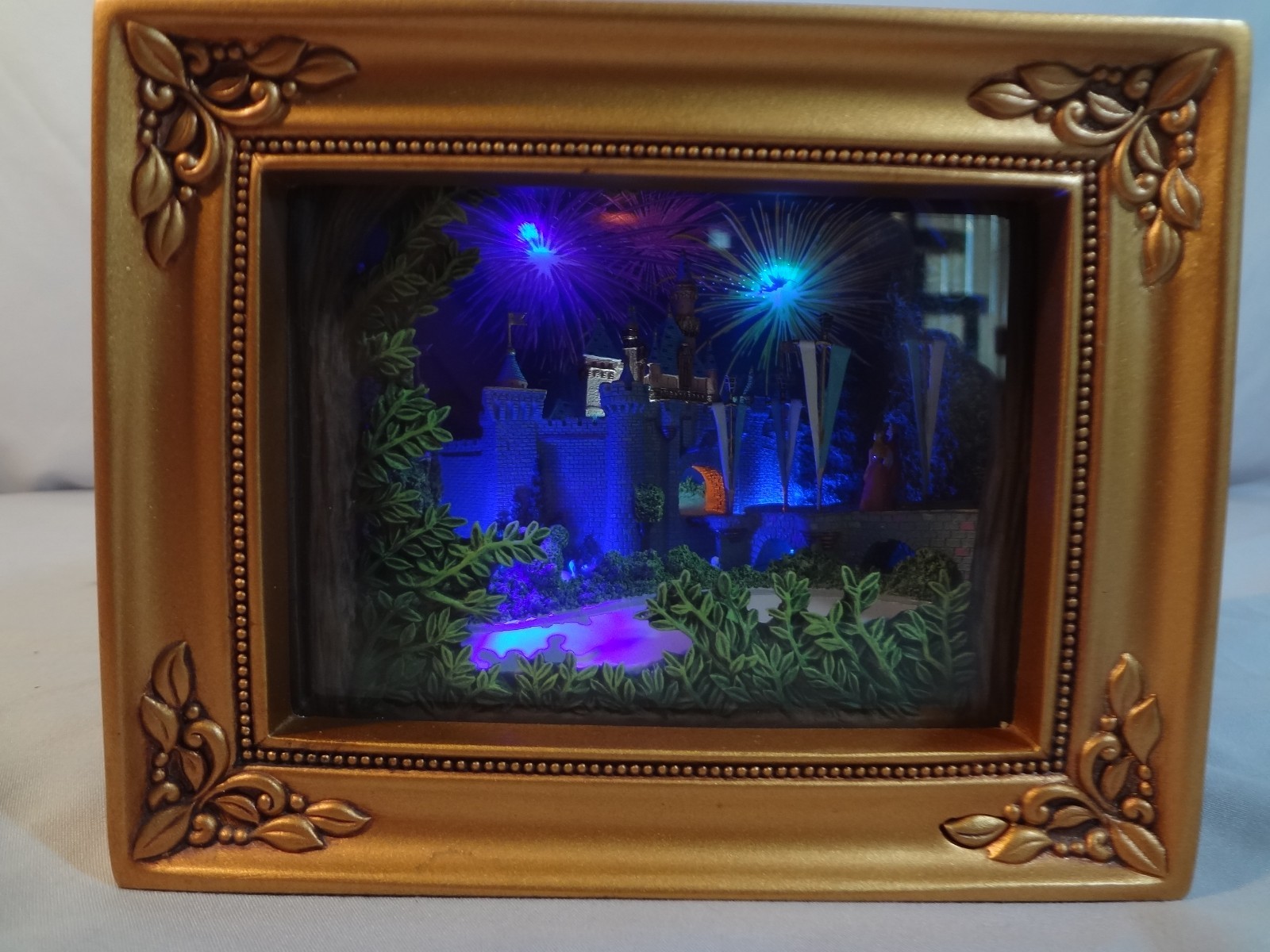 Disney Olszewski Gallery of Light Sleeping Beauty’s Castle Light Box Used Works