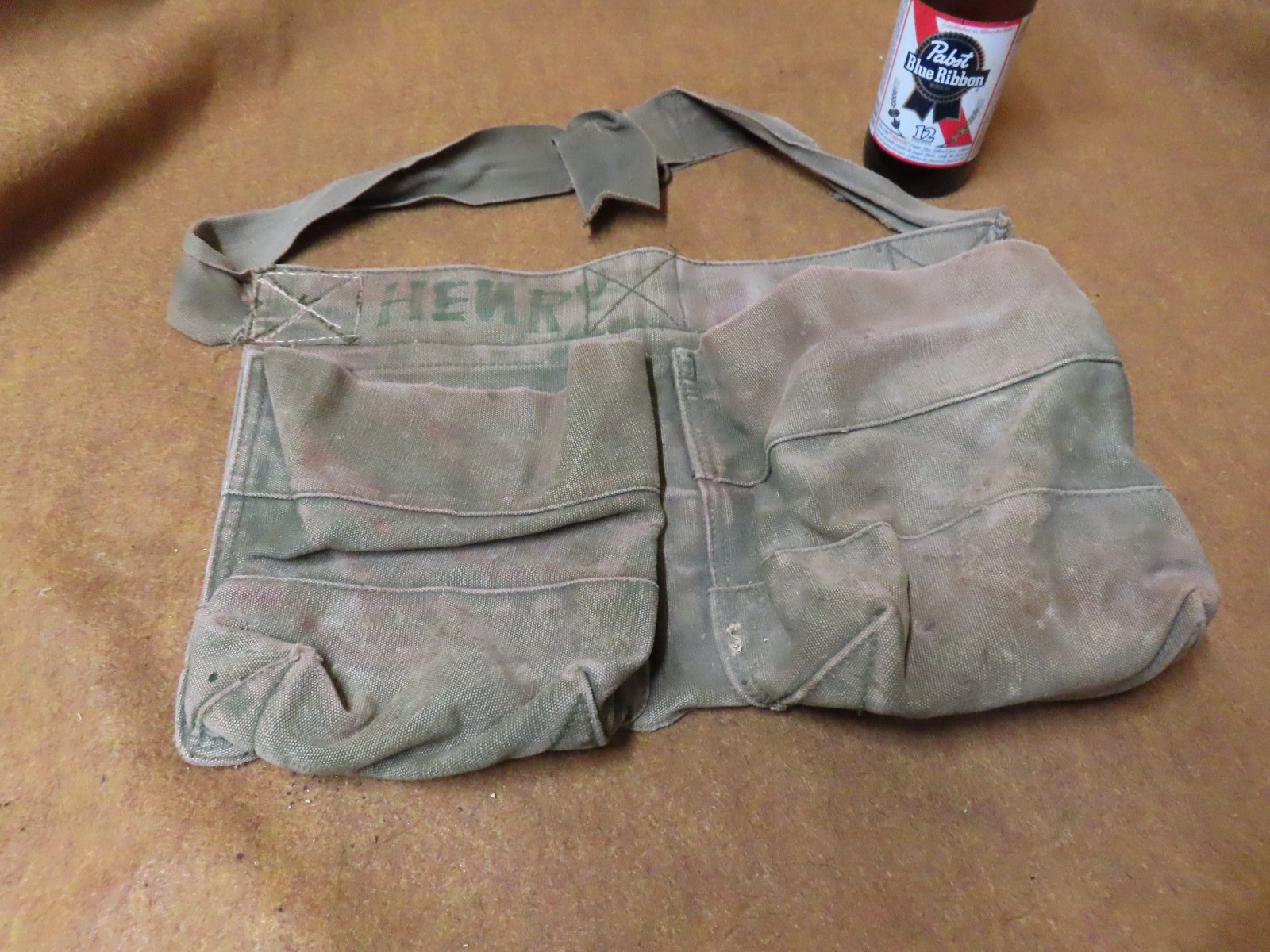 Vtg US Military Construction belt,Canvas,w/bags,Lite Ind~GD+🤠US5.9.25RL Vtg US Military Construction belt,Canvas,w/bags,Lite Ind~GD+🤠US5.9.25RL