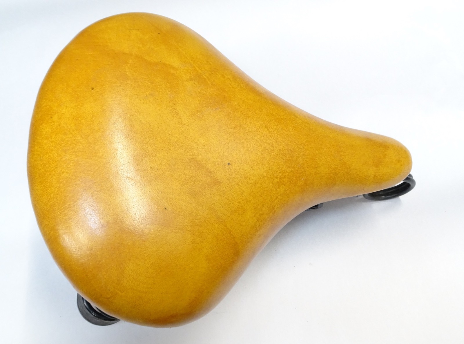 VINTAGE PERSONS MAJESTIC MENS LONG SPRING BICYCLE SADDLE