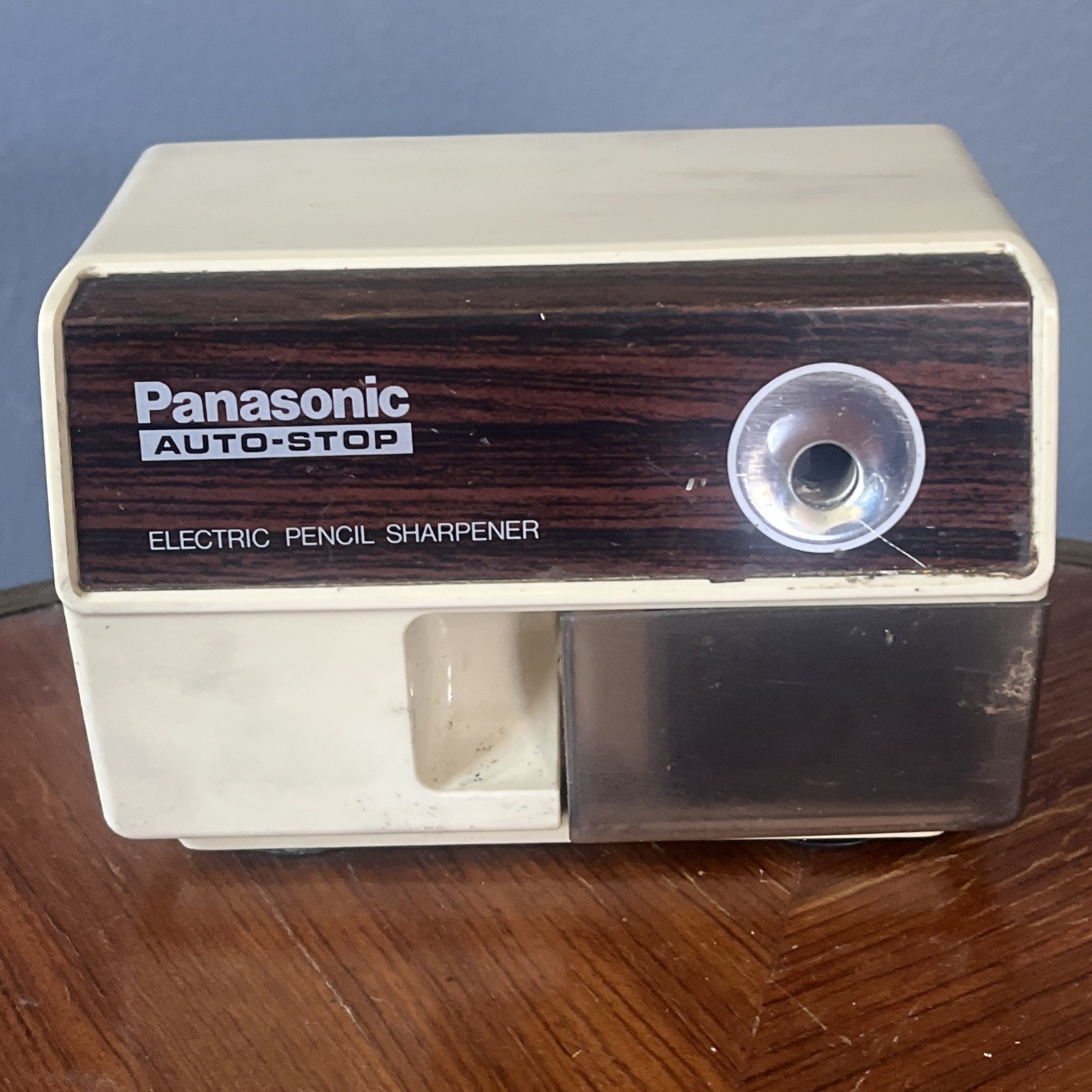 Vintage Panasonic KP-110 Auto Electric Pencil Sharpener Auto-Stop Tested Vintage Panasonic KP-110 Auto Electric Pencil Sharpener Auto-Stop Tested