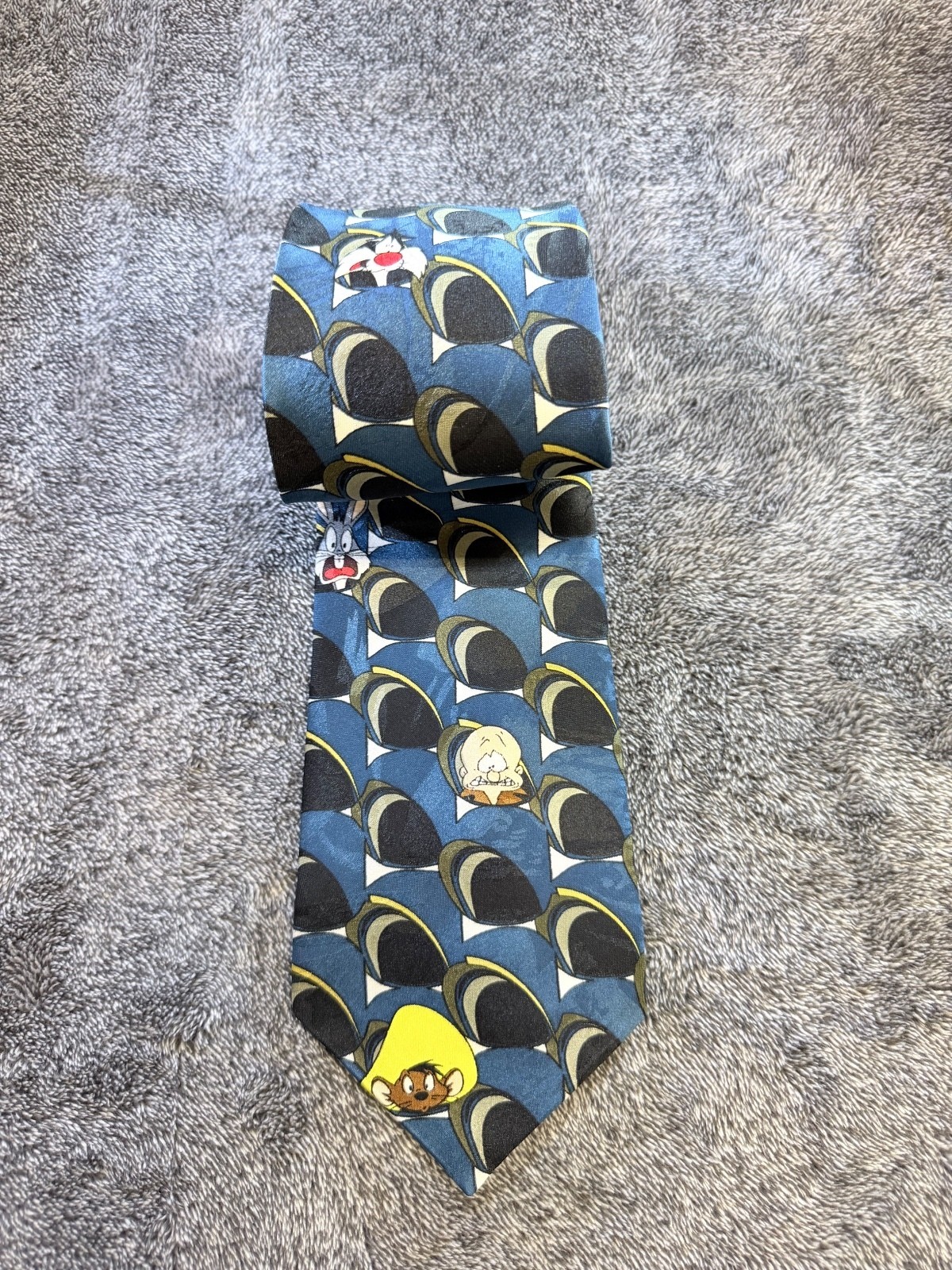 Vintage Looney Tunes Cartoon Characters Blue Patterned Silk Tie Vintage Looney Tunes Cartoon Characters Blue Patterned Silk Tie