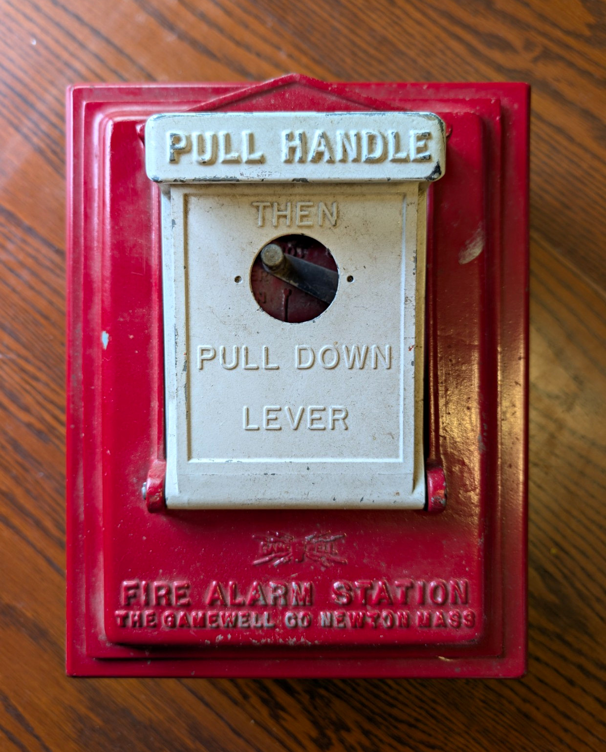 Vintage Gamewell Fire Alarm Pull Station All Guts,Metal, Pat 1924 No Key, 1924 Vintage Gamewell Fire Alarm Pull Station All Guts,Metal, Pat 1924 No Key, 1924
