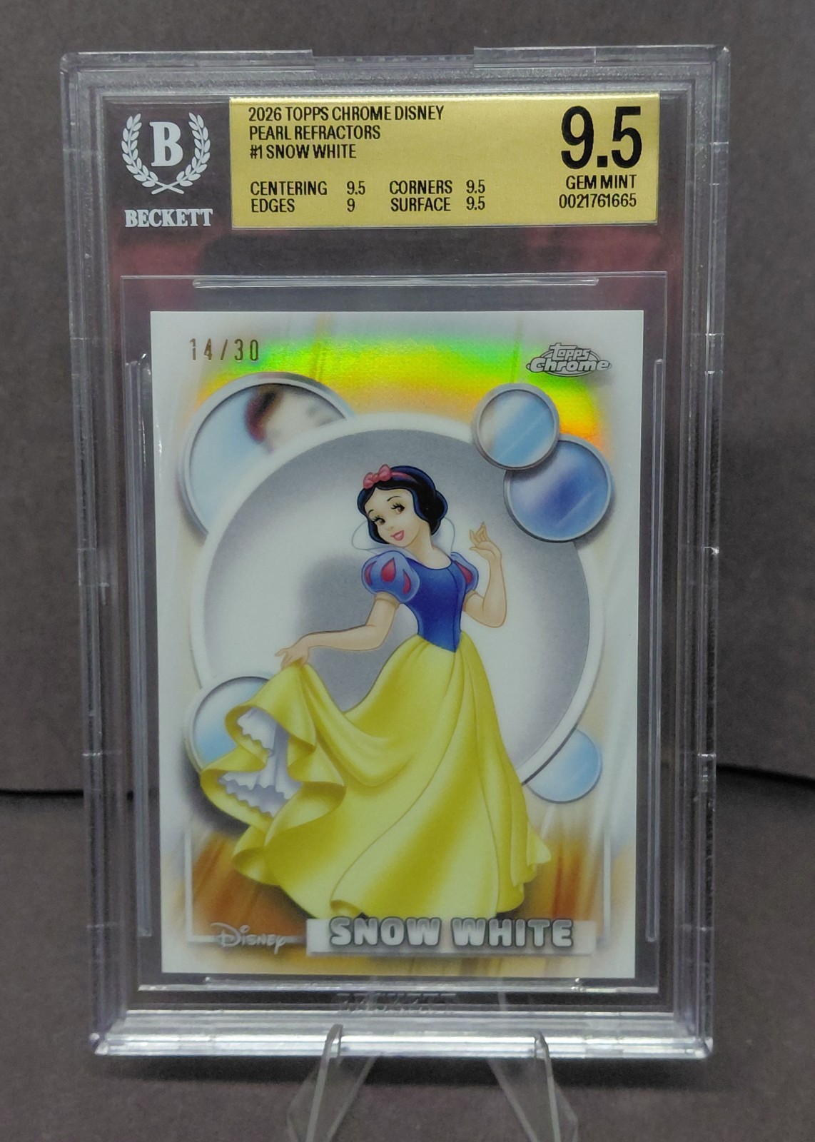 2026 Topps Chrome Disney Snow White Pearl Refractor /30 BGS 9.5 GEM MINT 2026 Topps Chrome Disney Snow White Pearl Refractor /30 BGS 9.5 GEM MINT