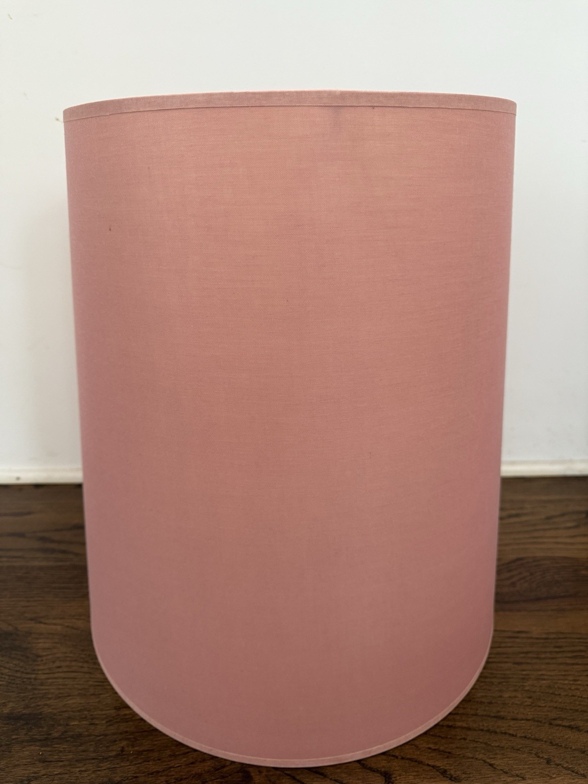 Vintage 1970’s Salmon Pink Linen Fabric Drum Lamp Shade 18”x16” Vintage 1970’s Salmon Pink Linen Fabric Drum Lamp Shade 18”x16”