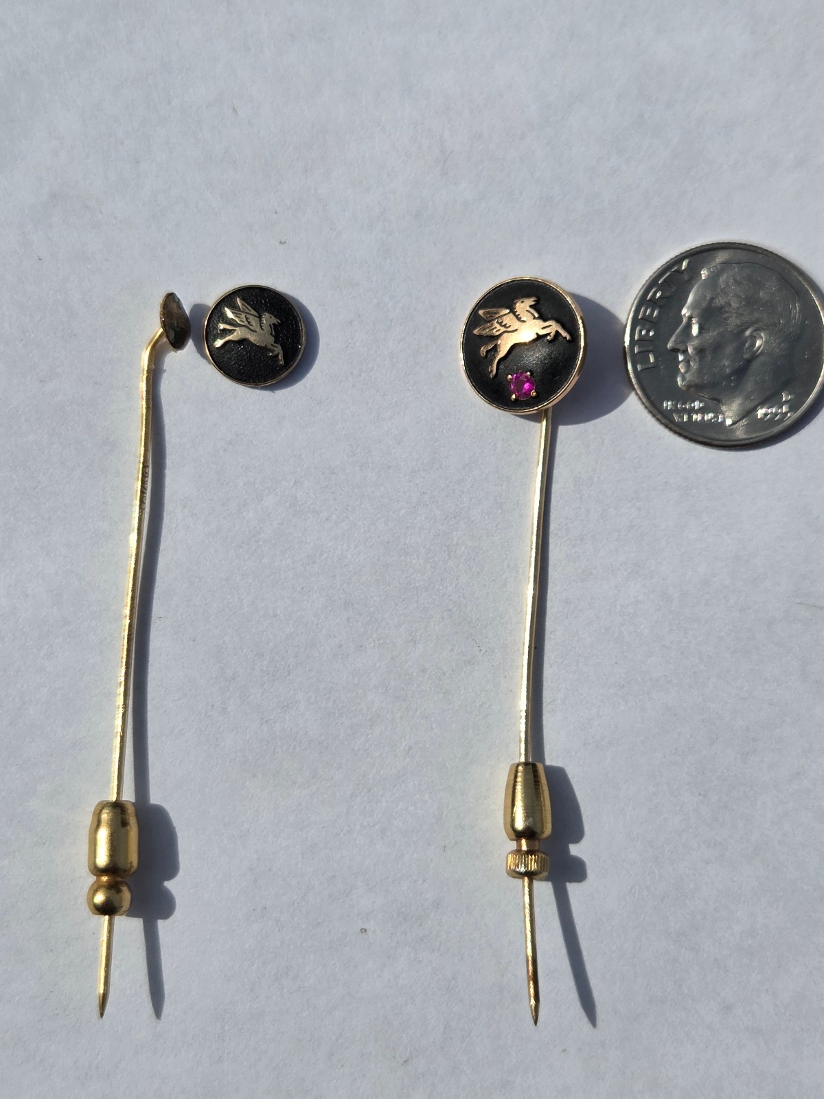Vintage 10k Mobil Socony Vacuum Oil & Gas Service Stick Pin Vintage 10k Mobil Socony Vacuum Oil & Gas Service Stick Pin